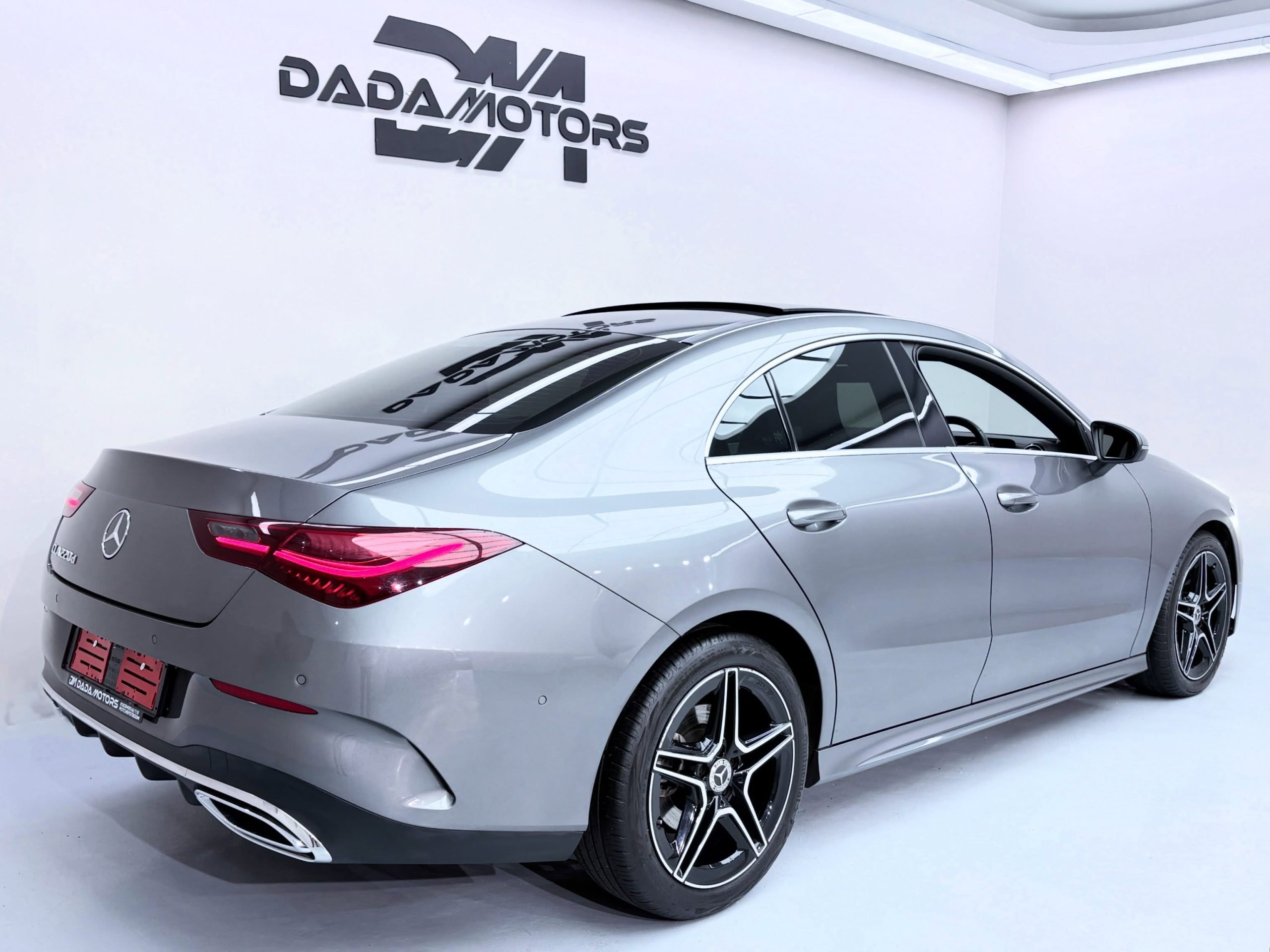 
								MERCEDES-BENZ CLA 220D AUTO full									