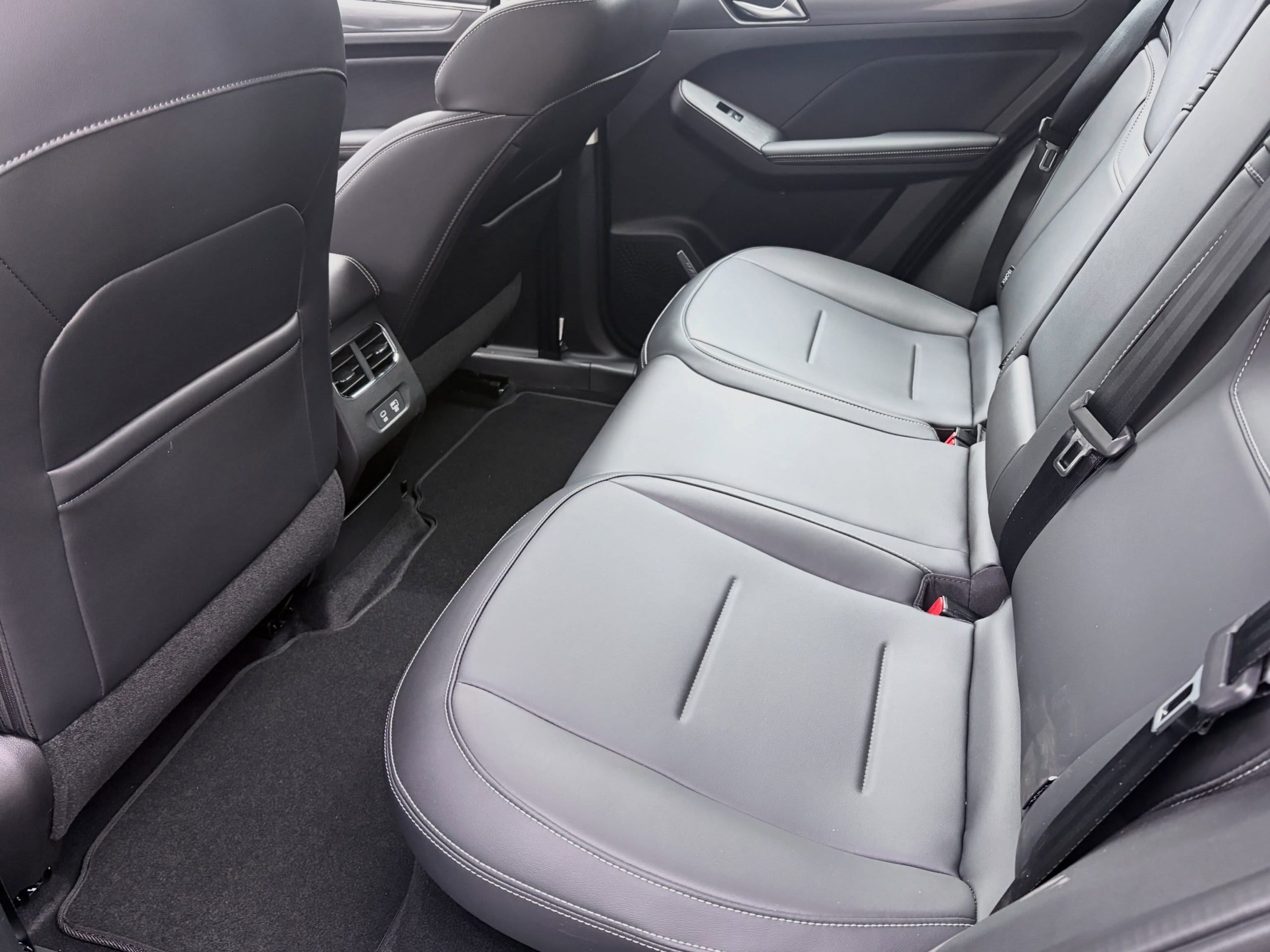 
								HAVAL JOLION PRO 1.5T SUPER LUXURY DCT full									