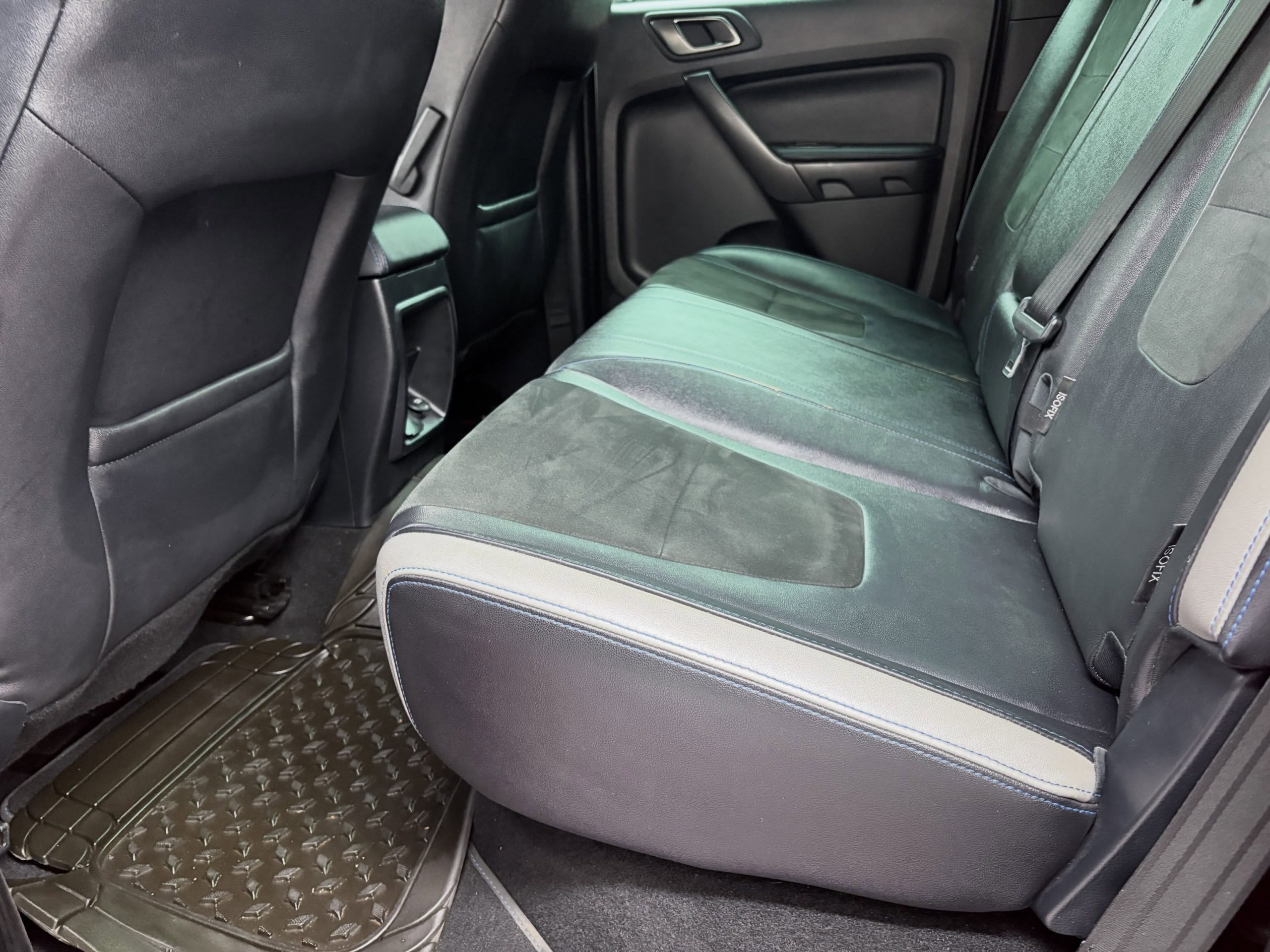 
								FORD RANGER 2.0D BI-TURBO 4X4 A/T P/U D/U full									