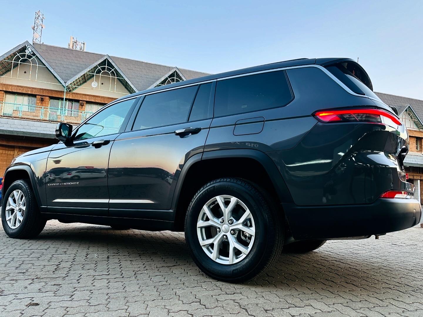 
								JeepGrand CherokeeL 3.6 4×4 Limited full									