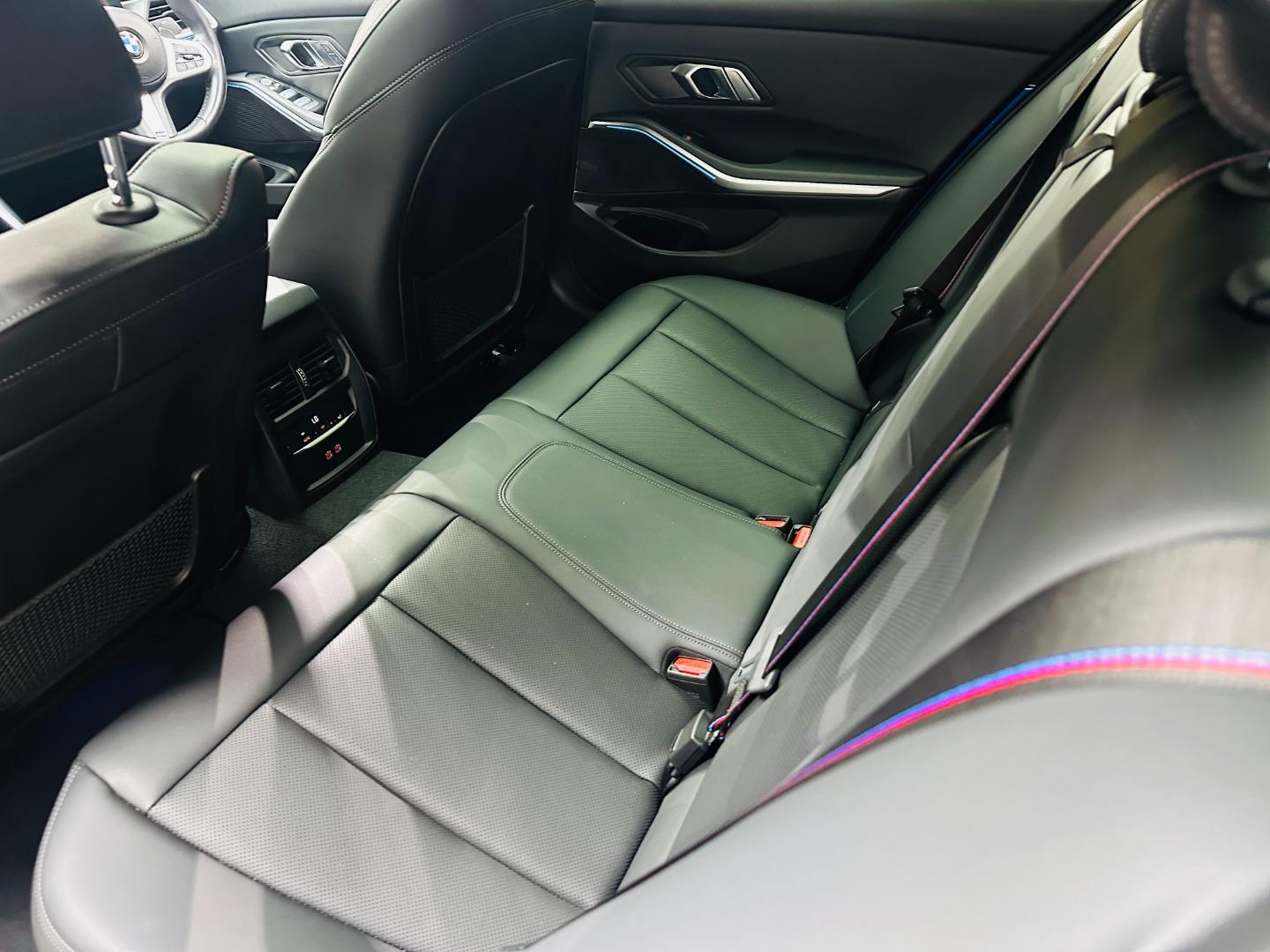 
								BMW3 Series320d Mzansi Edition full									