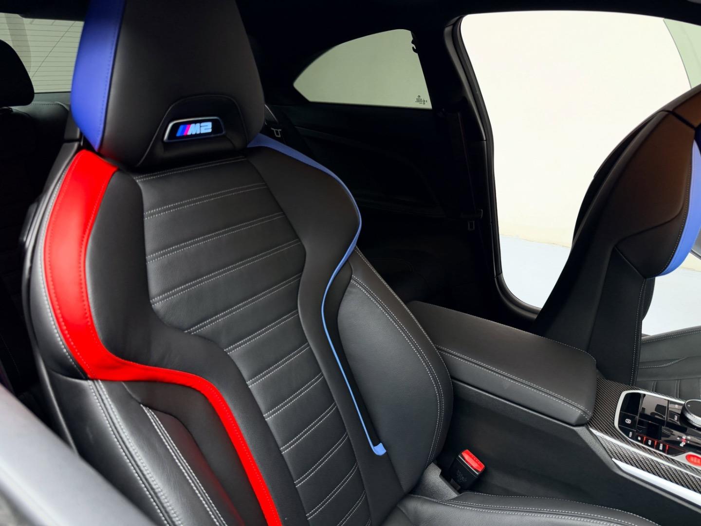 
								BMWM2Coupe Auto full									