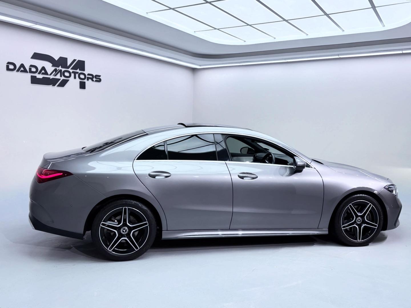 
								Mercedes-BenzCLACLA220d AMG Line full									