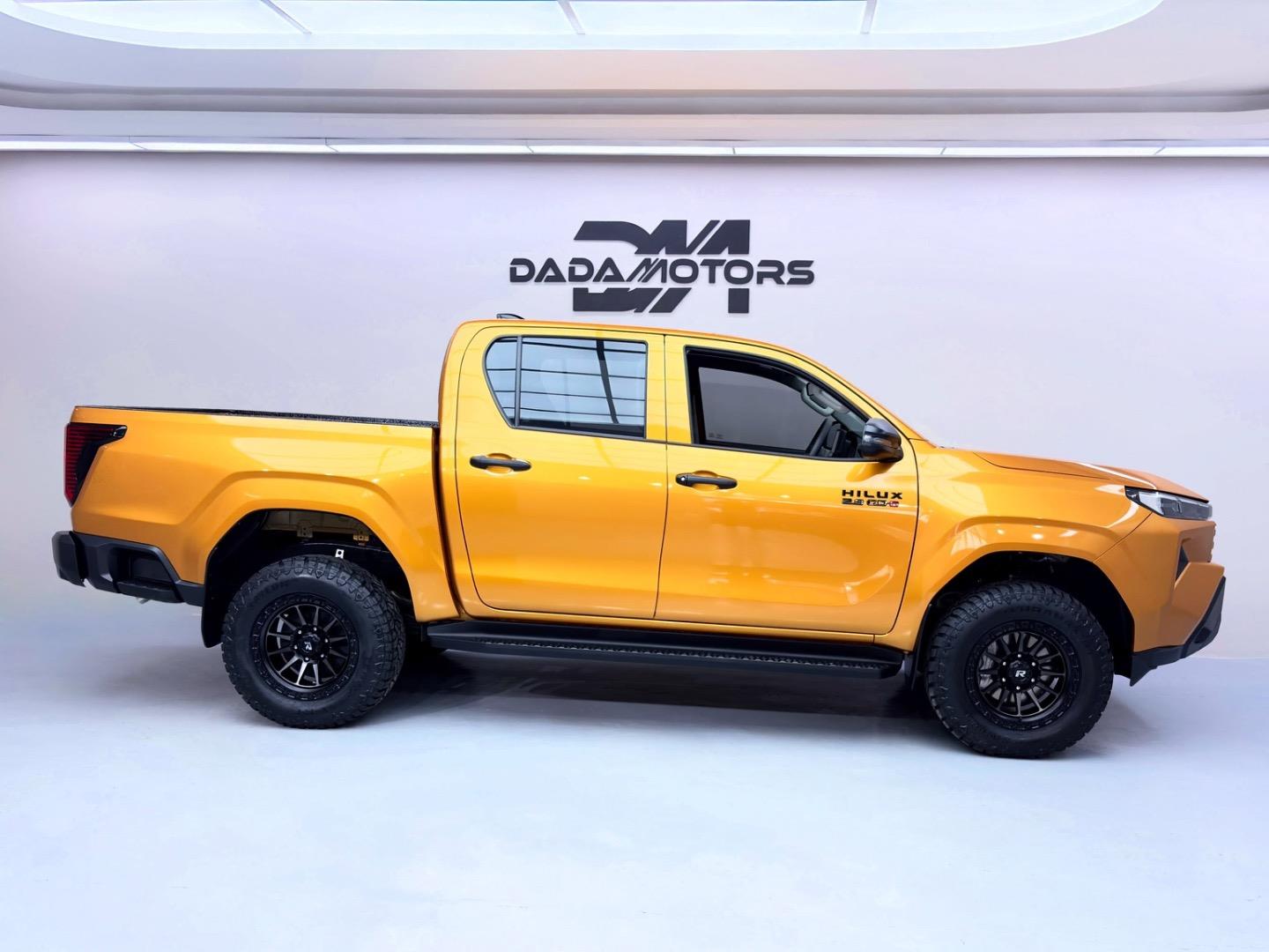 
								ToyotaHilux2.8GD-6 Double Cab SRX full									