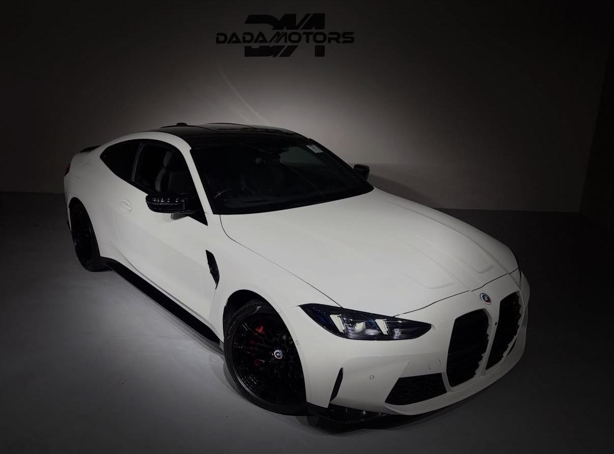 
								BMWM4Competition Coupe M xDrive full									