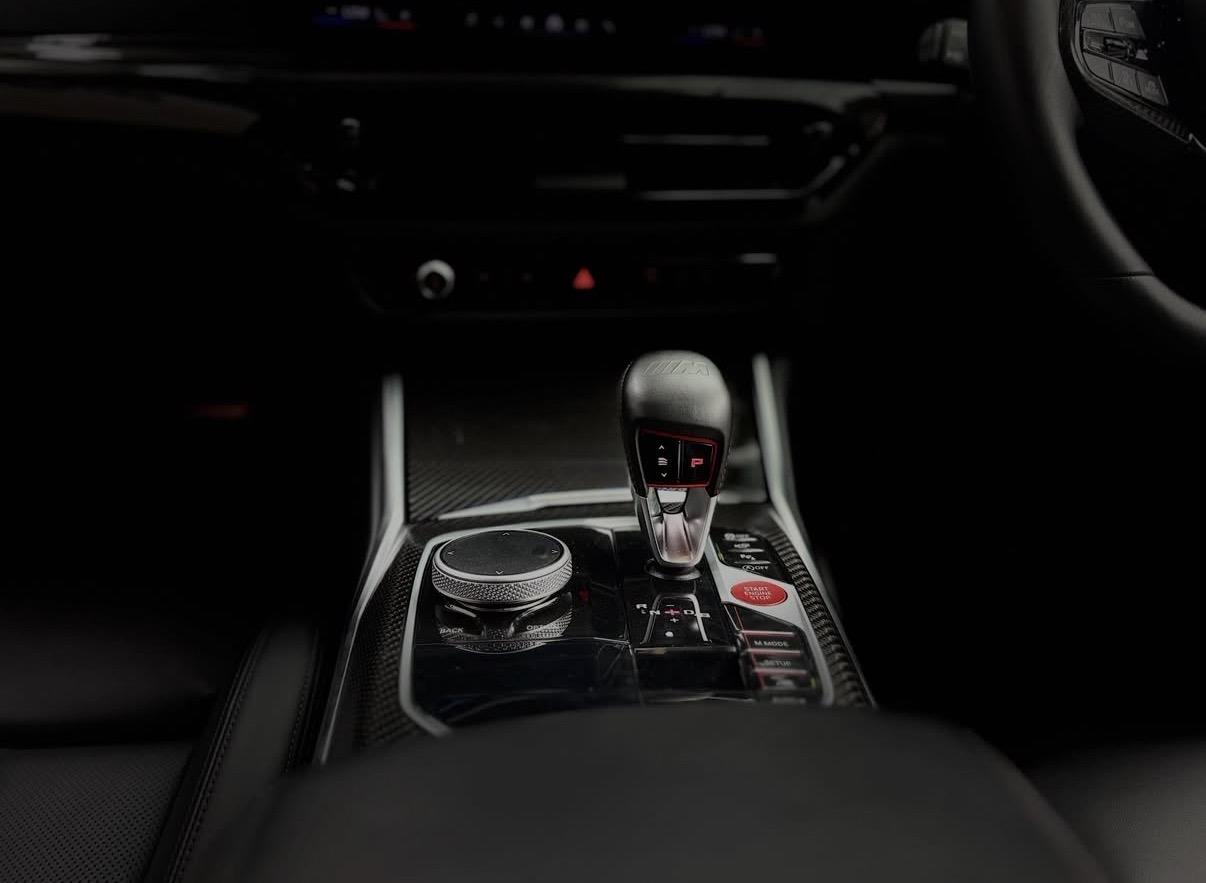 
								BMWM4Competition Coupe M xDrive full									