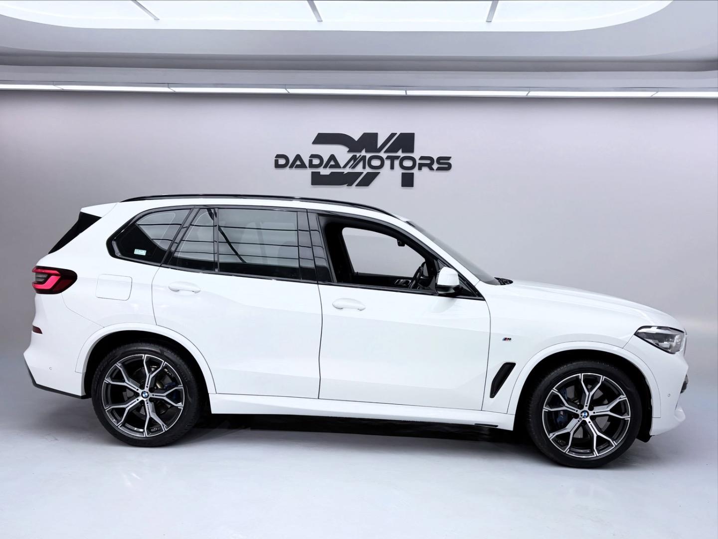 
								BMWX5xDrive30d M Sport full									