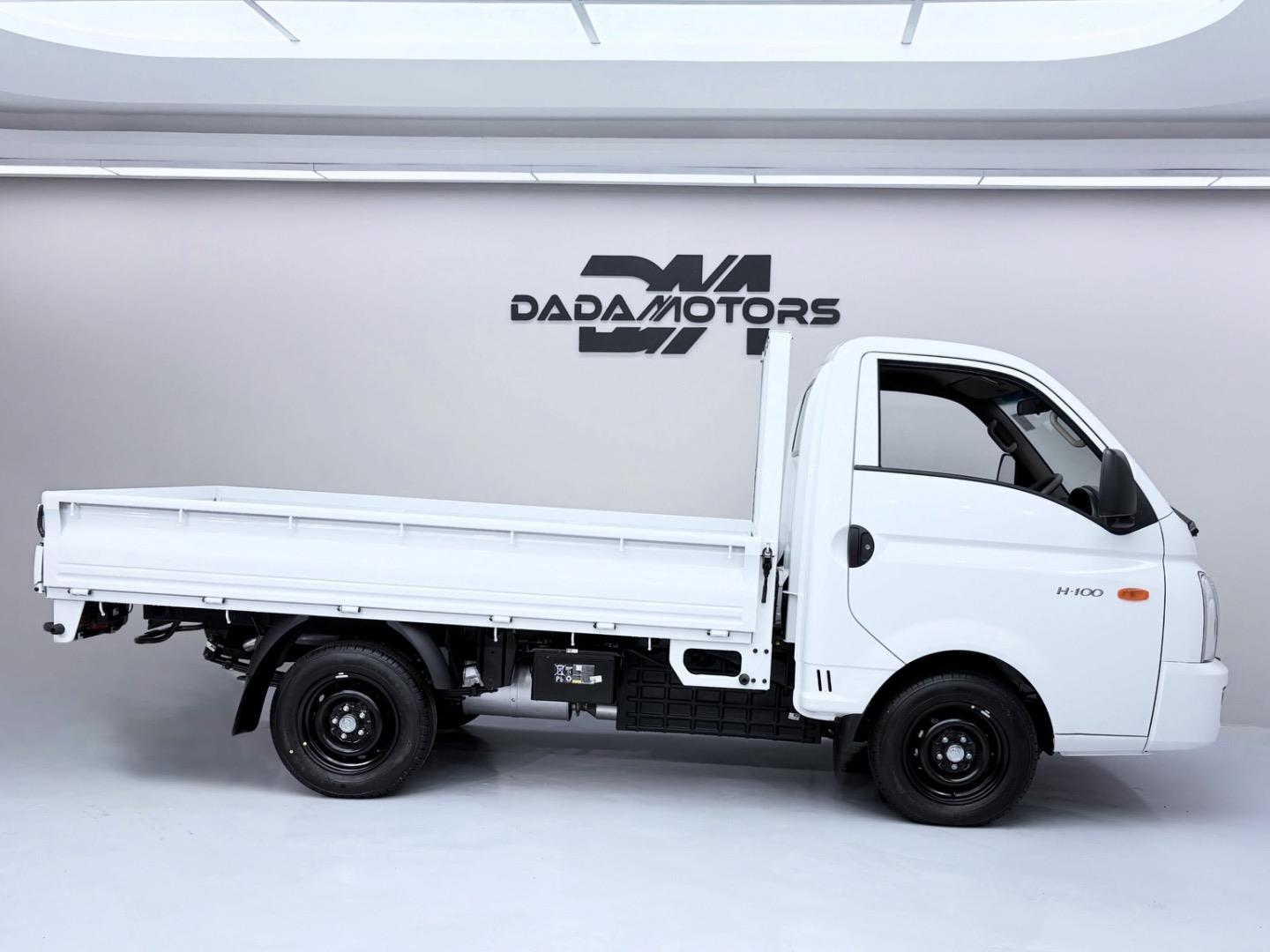 
								HyundaiH-100Bakkie 2.6D Deck (Aircon) full									