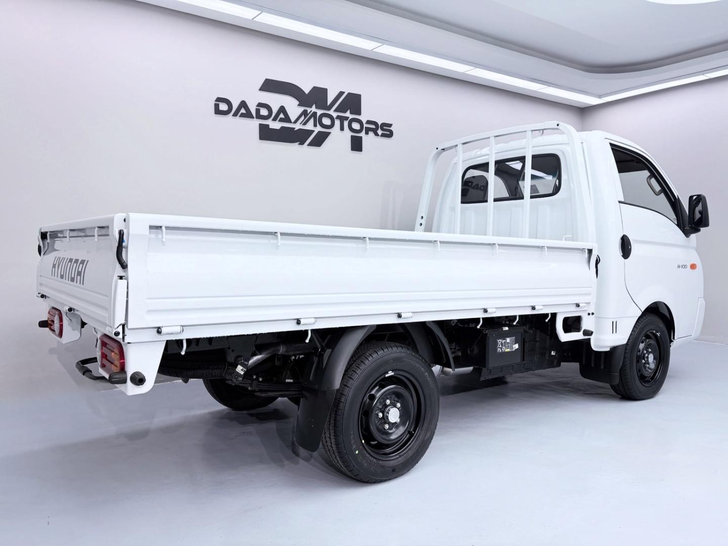 
								HyundaiH-100Bakkie 2.6D Deck (Aircon) full									