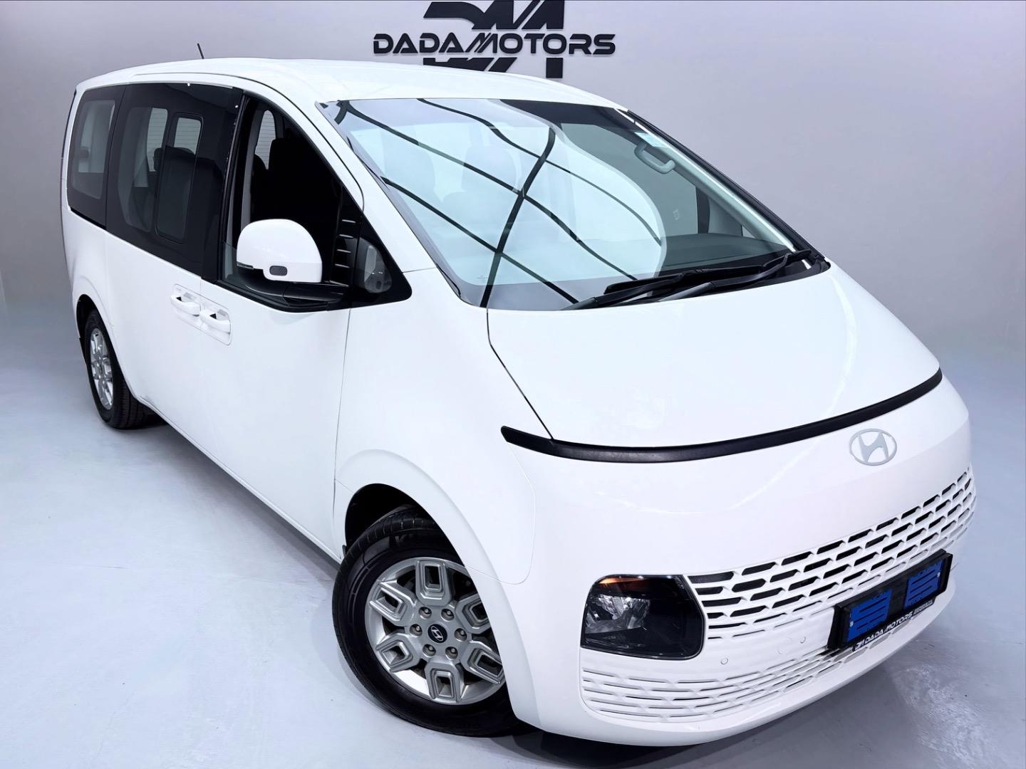 HyundaiStaria2.2D Executive 9-Seater