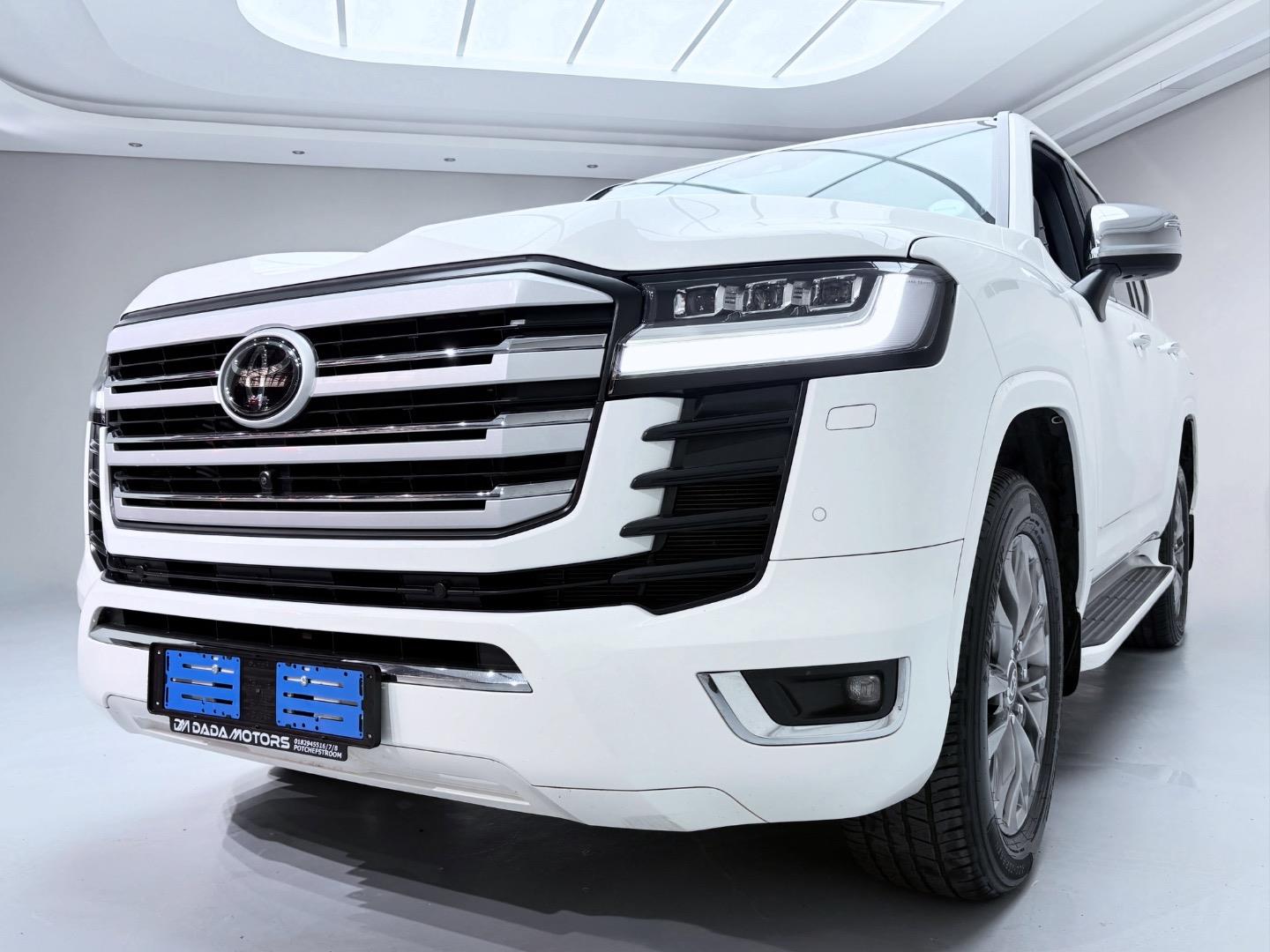 
								ToyotaLand Cruiser 3003.3D ZX full									
