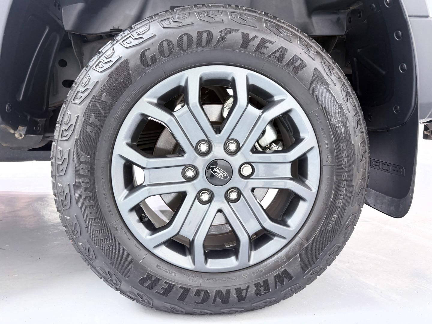 
								FordRanger2.0 Biturbo Double Cab Wildtrak full									