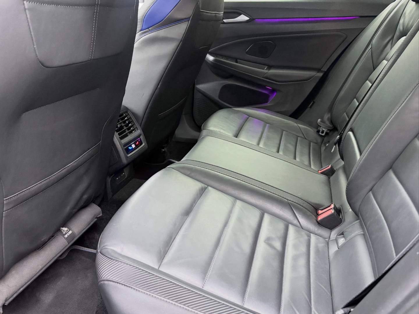 
								VolkswagenGolfR full									