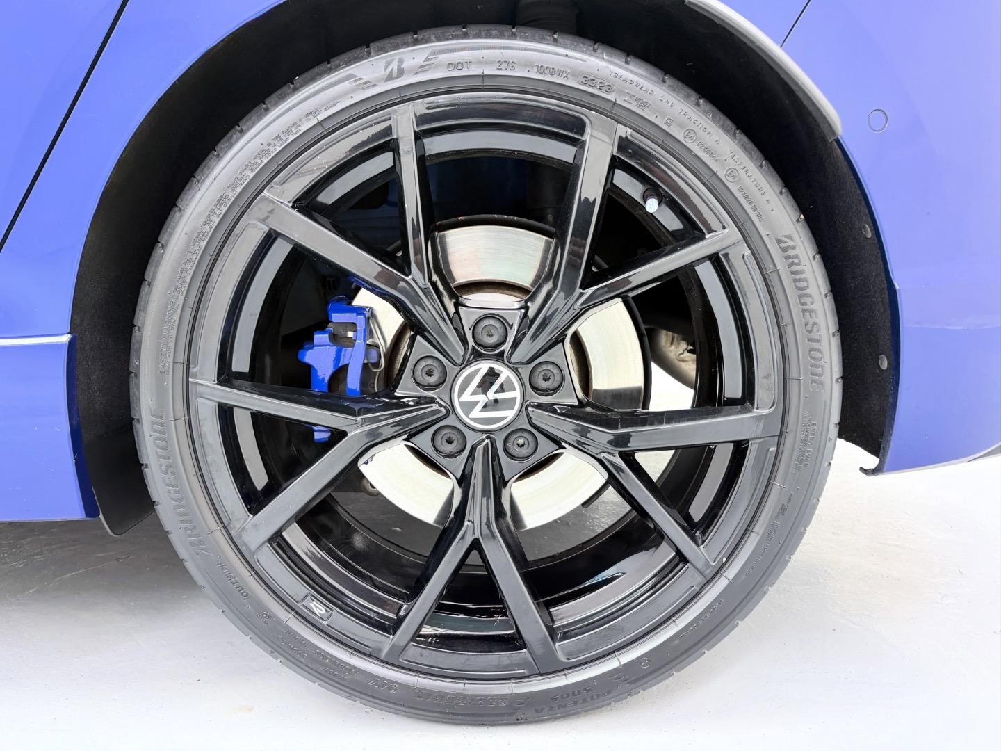 
								VolkswagenGolfR full									