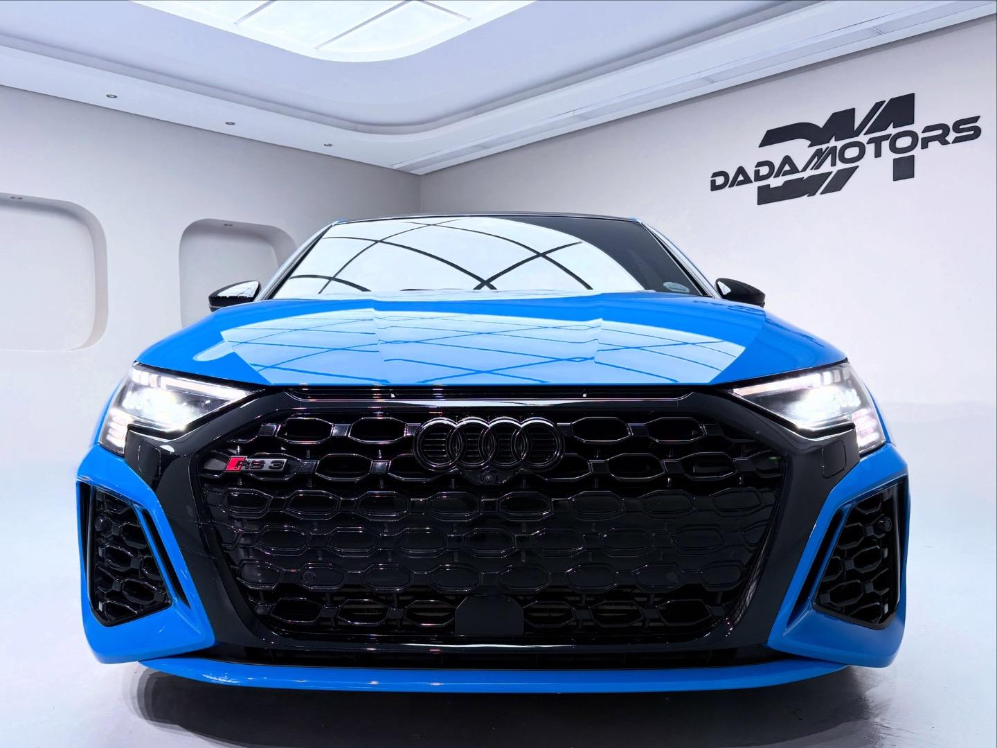 
								AudiRS3Sedan Quattro full									