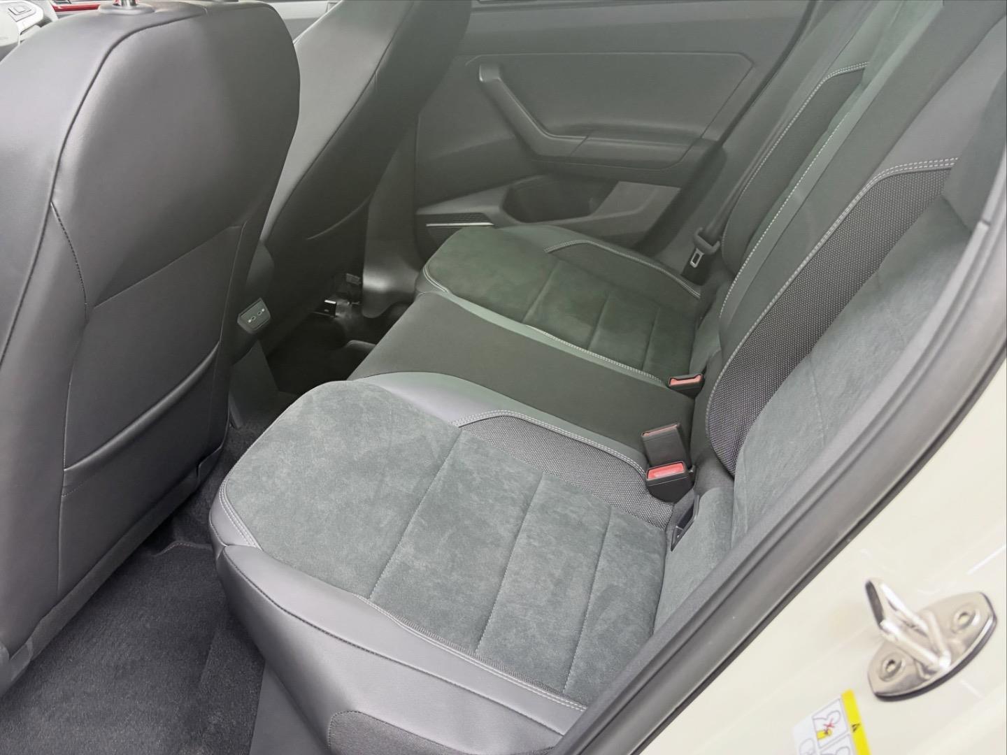 
								VolkswagenPoloGTI full									