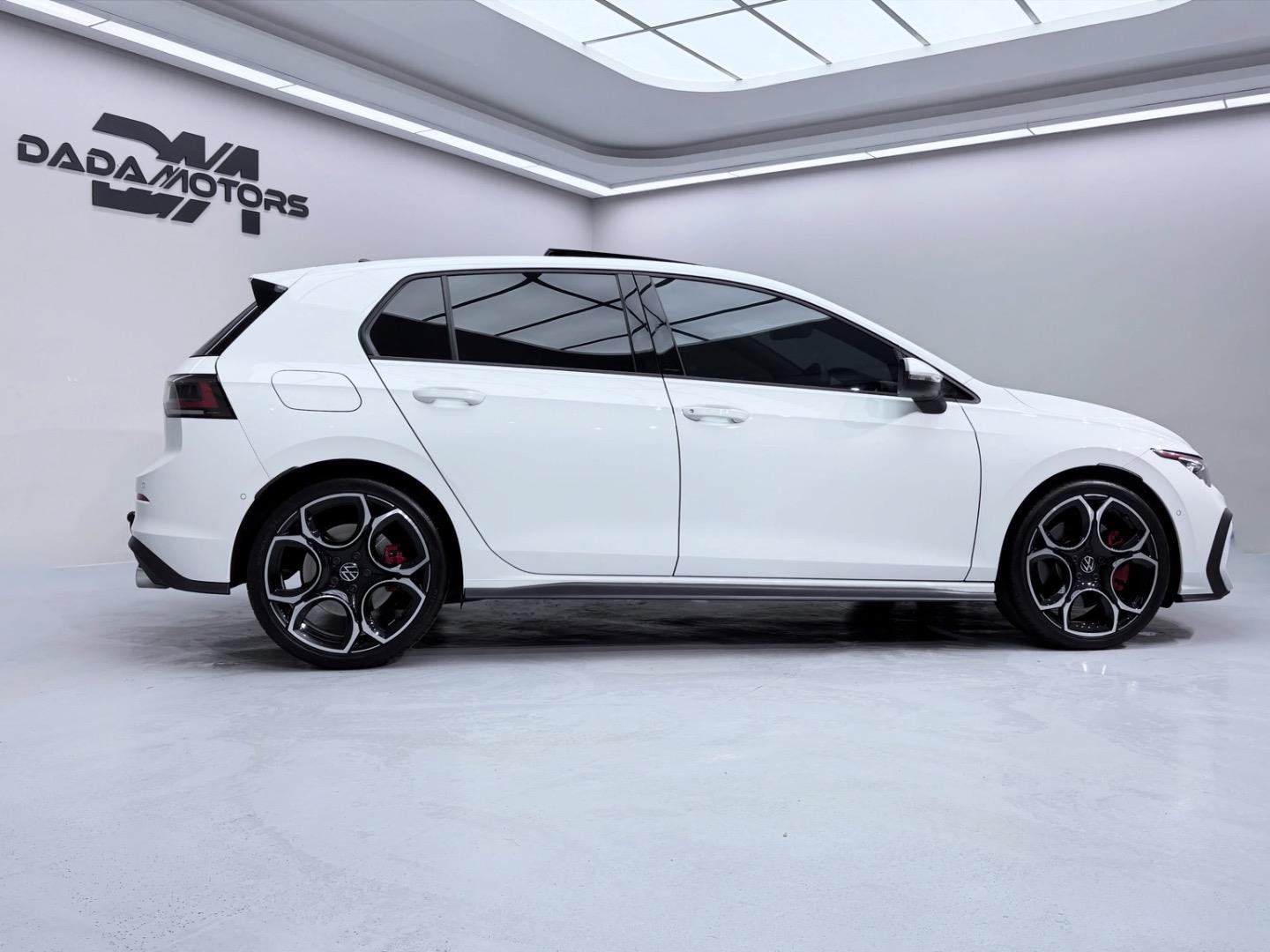 
								VolkswagenGolfGTI full									