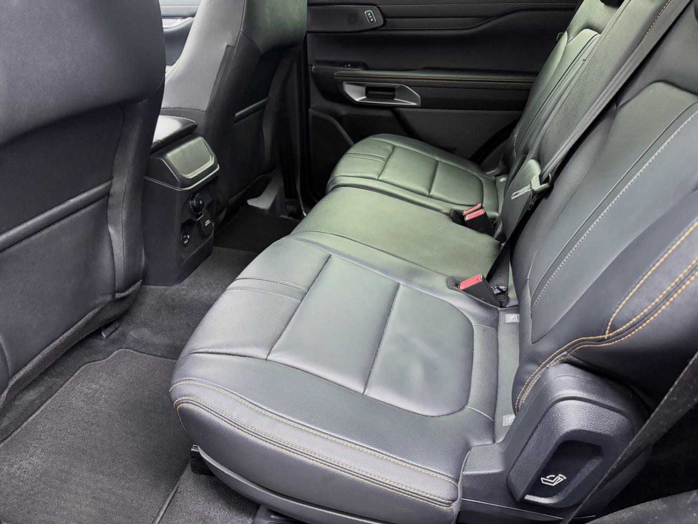 
								FordEverest3.0TD V6 4WD Wildtrak full									