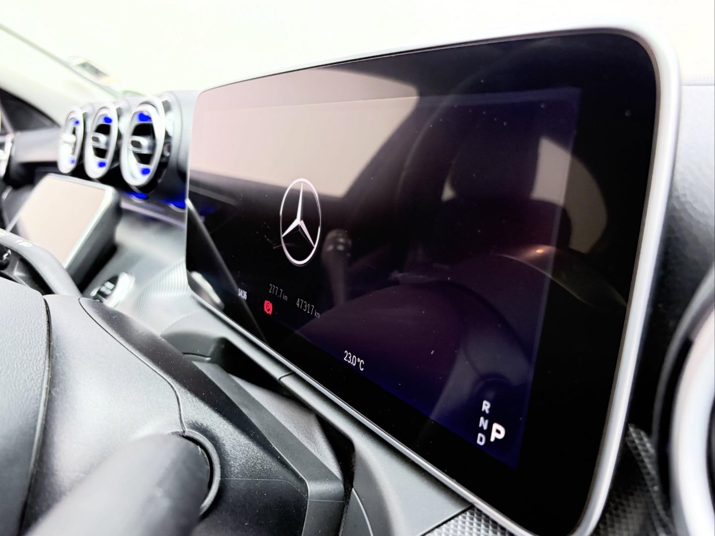 
								Mercedes-BenzC-ClassC200 Avantgarde full									
