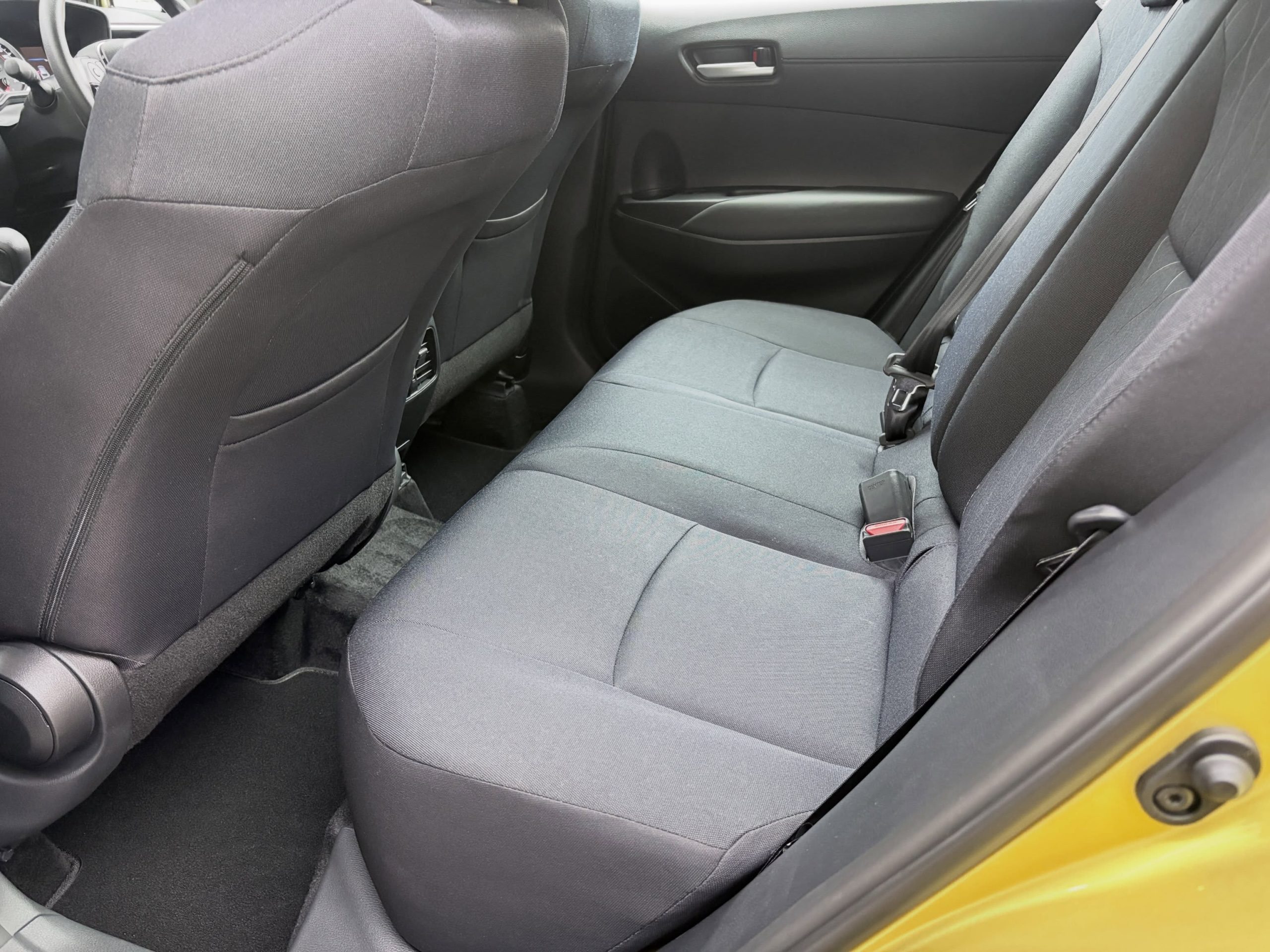
								TOYOTA COR0LLA CROSS 1.8 XI full									