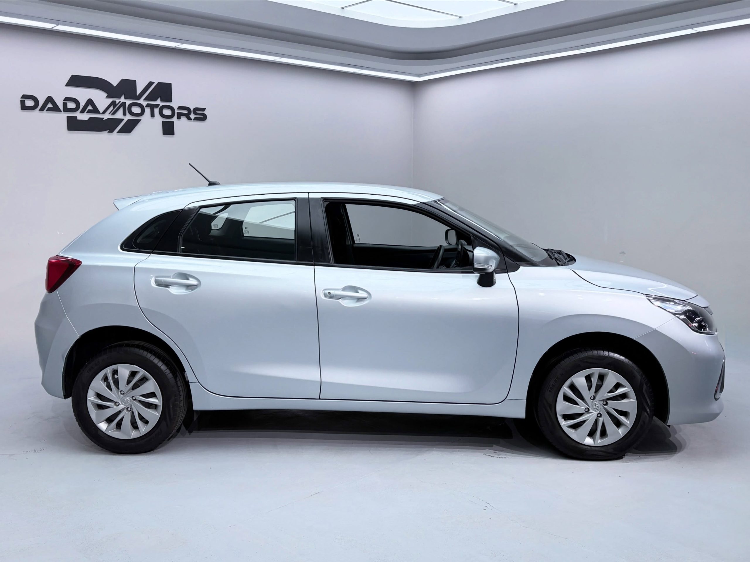 
								TOYOTA STARLET 1.5 XI full									