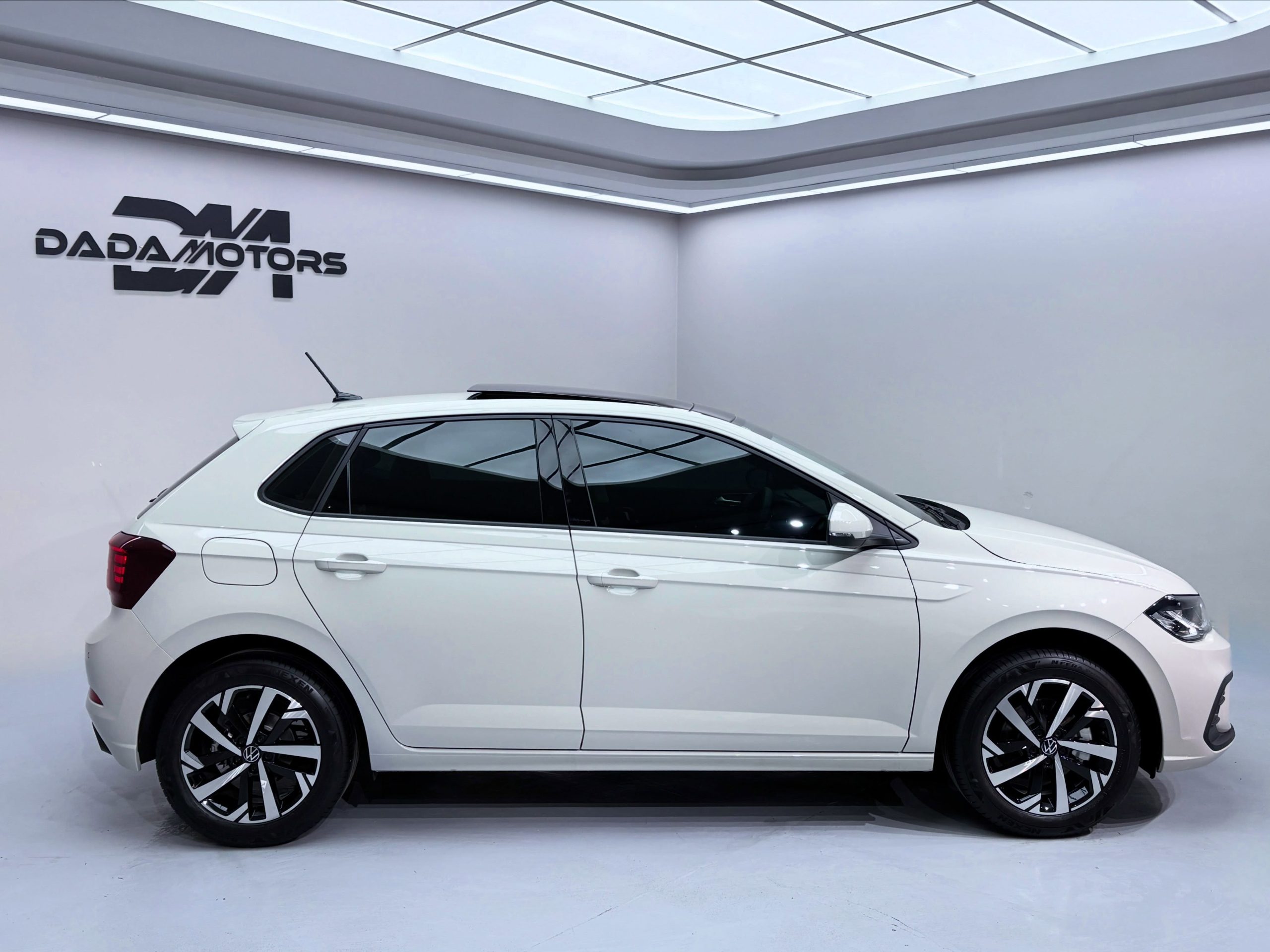 VOLKSWAGEN POLO 1.0 TSI LIFE DSG
