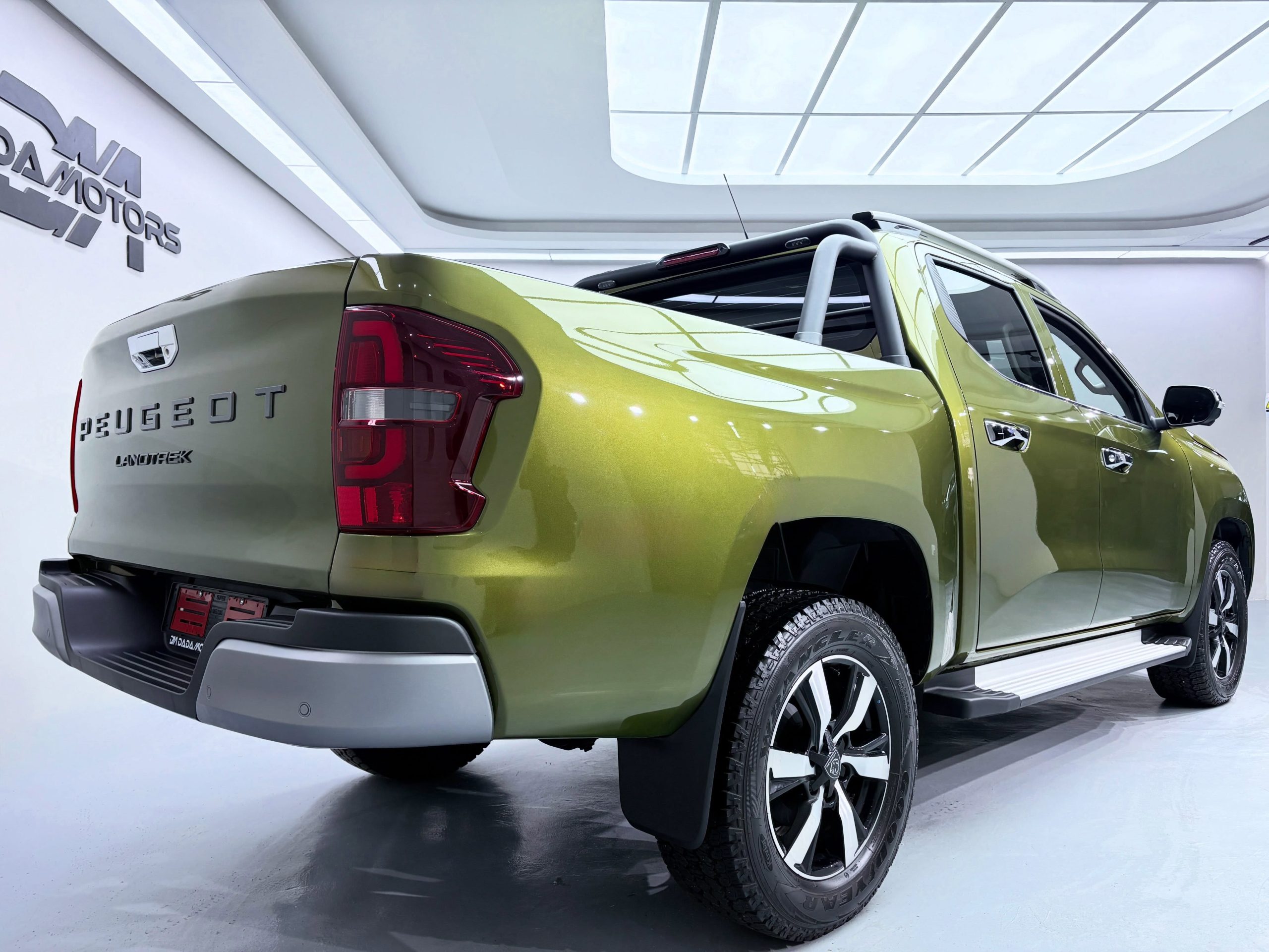
								PEUGEOT LANDTRAK 1.9D 4ACTION P/U D/C 4X4 AUTO full									