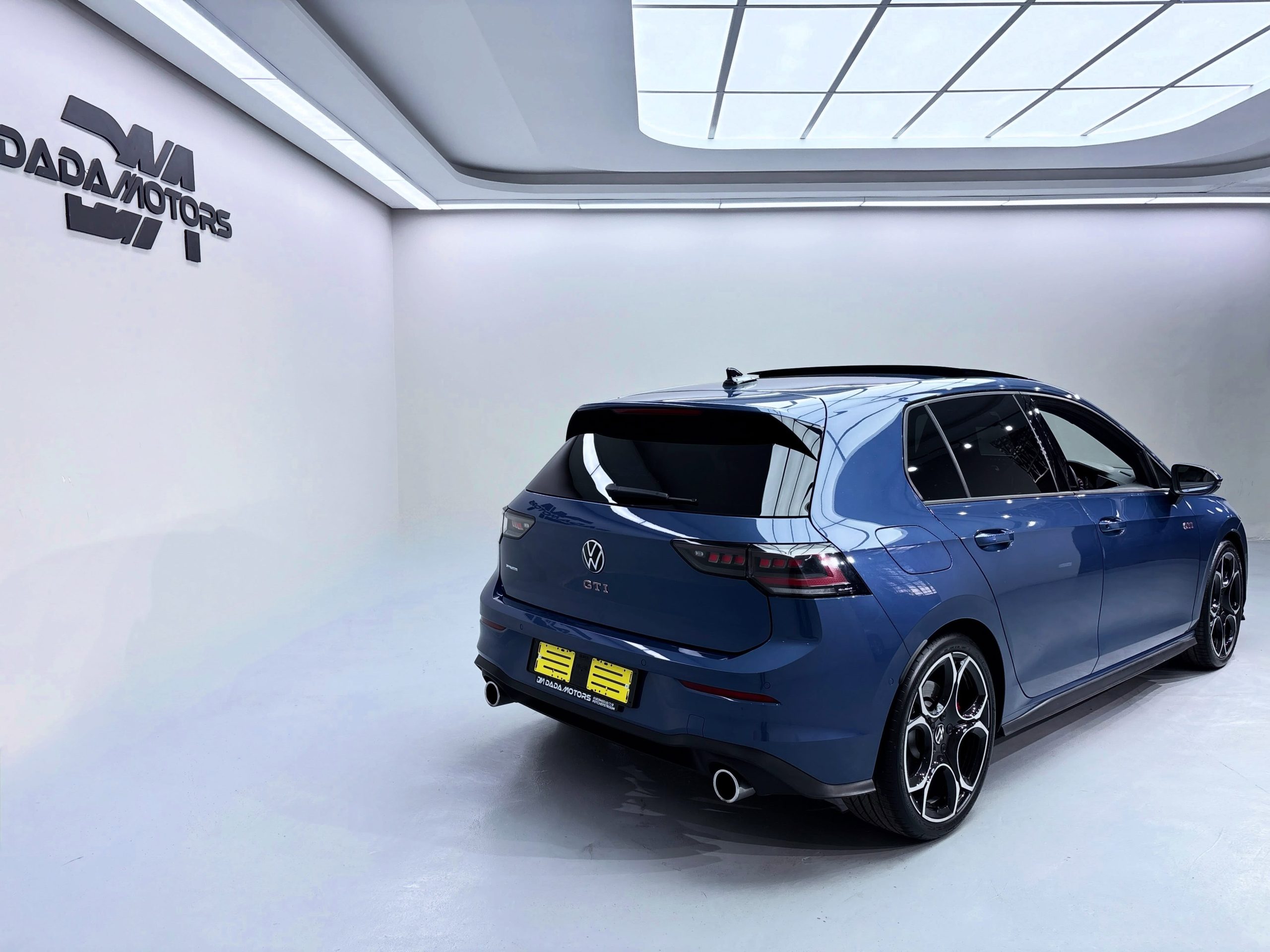 
								VOLKSWAGEN GOLF 8 GTI TSI DSG full									