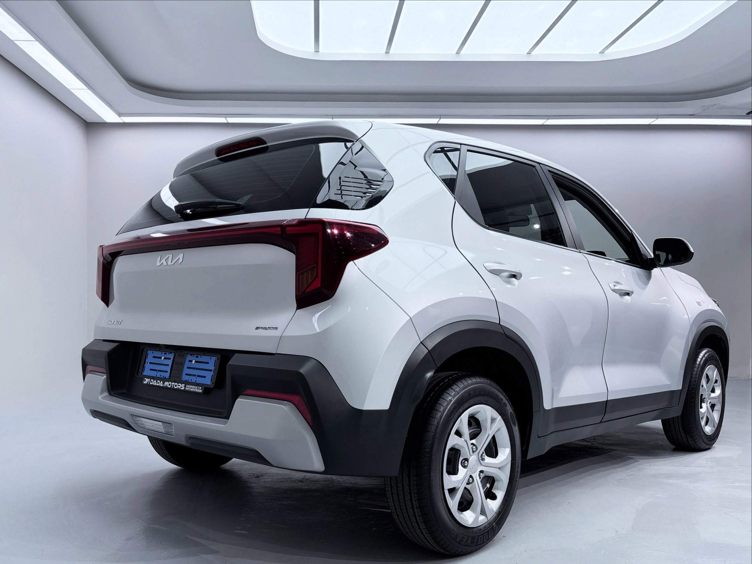 
								KIA SONET 1.5 CVT LS full									