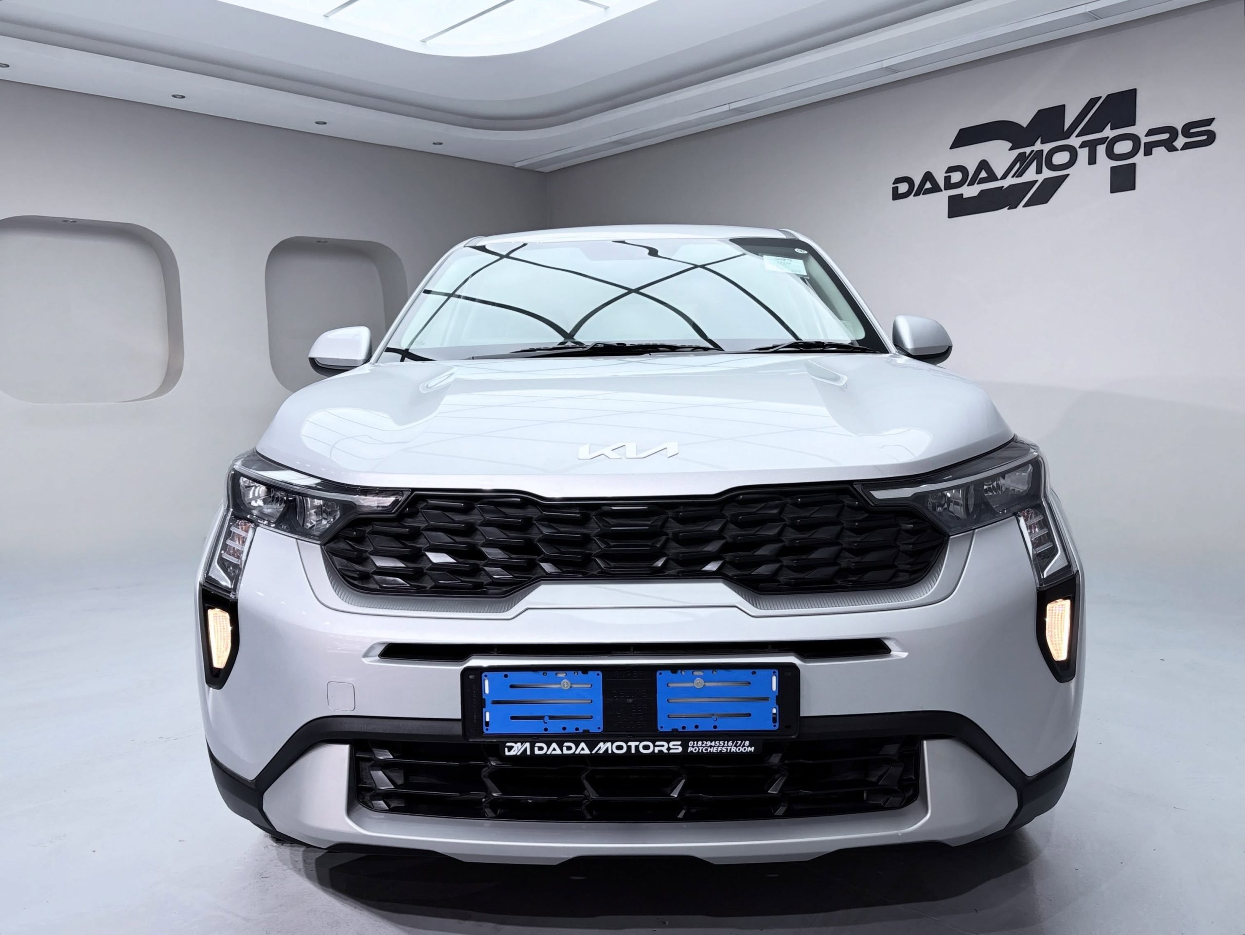 
								KIA SONET 1.5 CVT LS full									