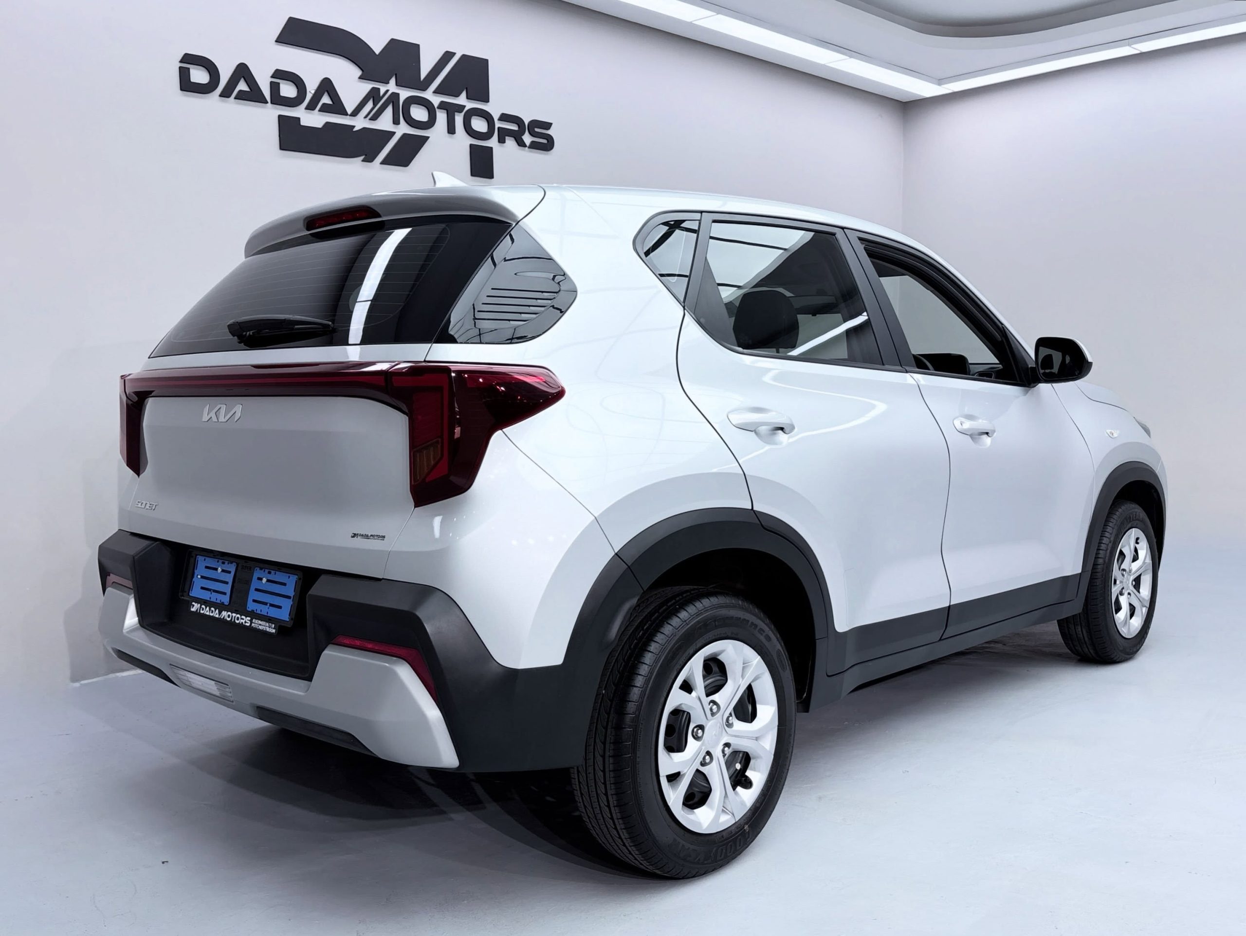 
								KIA SONET 1.5 CVT LS full									