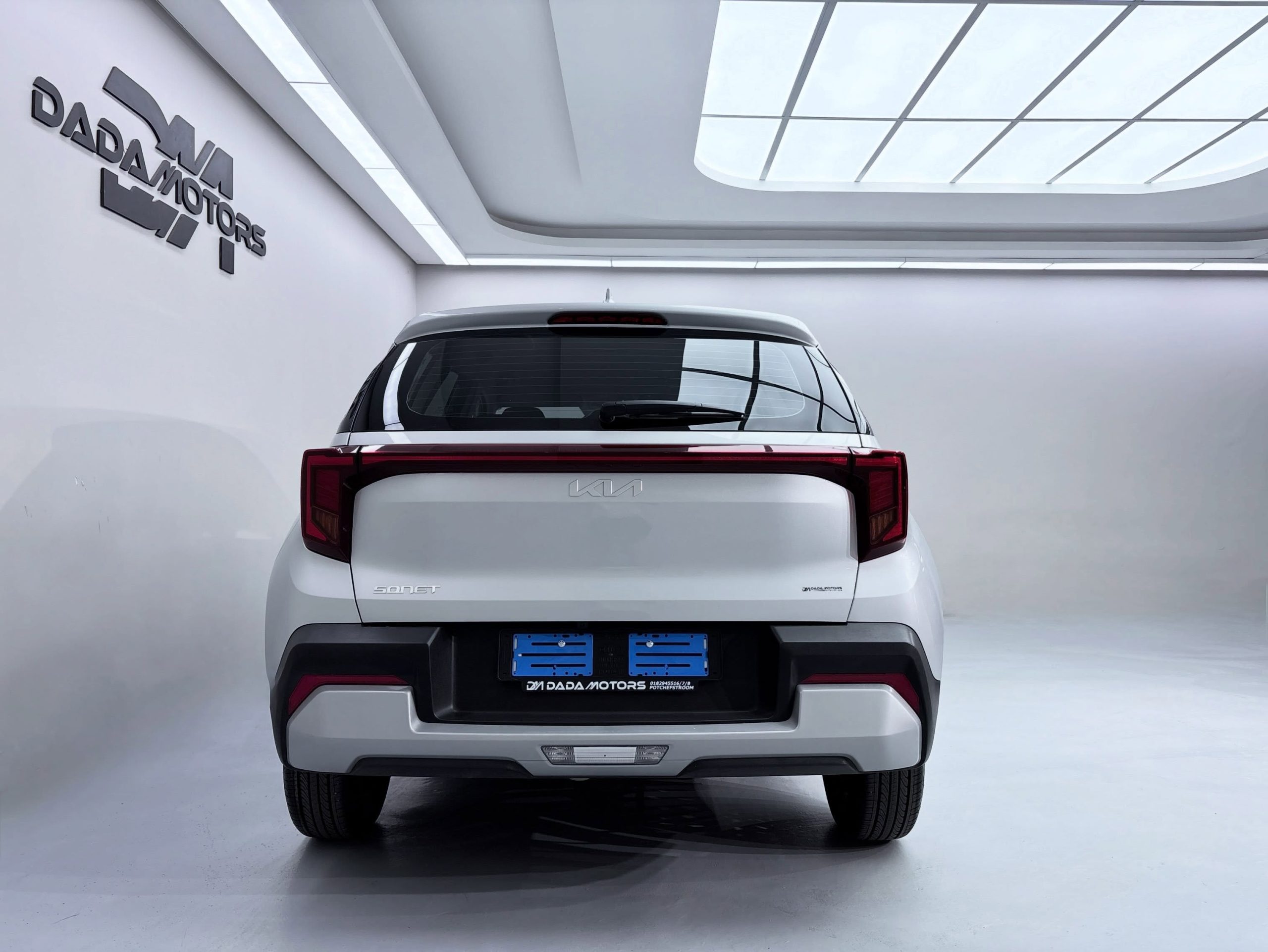 
								KIA SONET 1.5 CVT LS full									