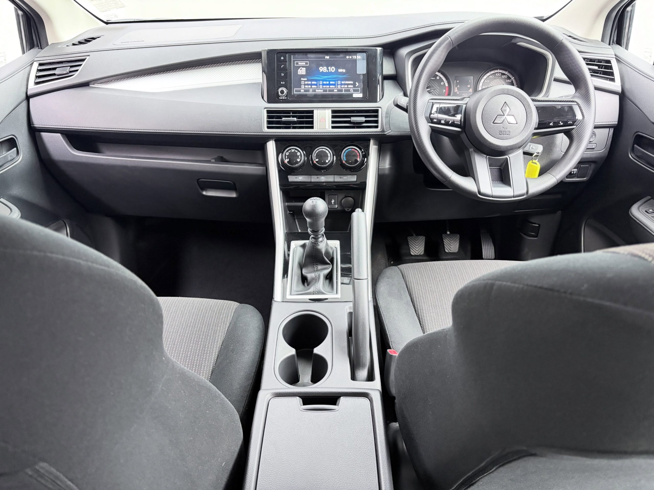 
								MITSUBISHI XPANDER 1.5 full									