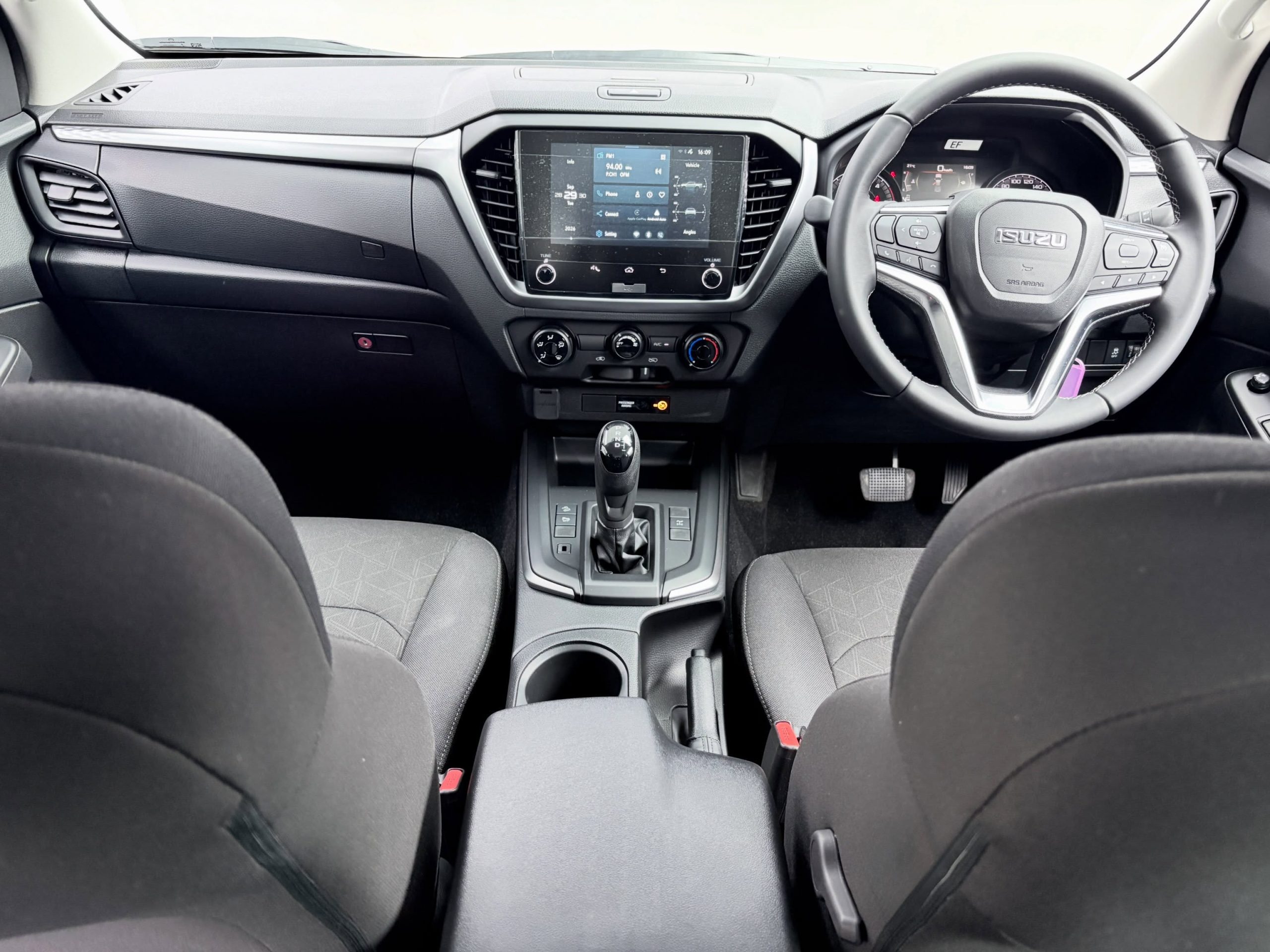 
								ISUZU D-MAX 1.9 HR LSA/T D/U P/U full									