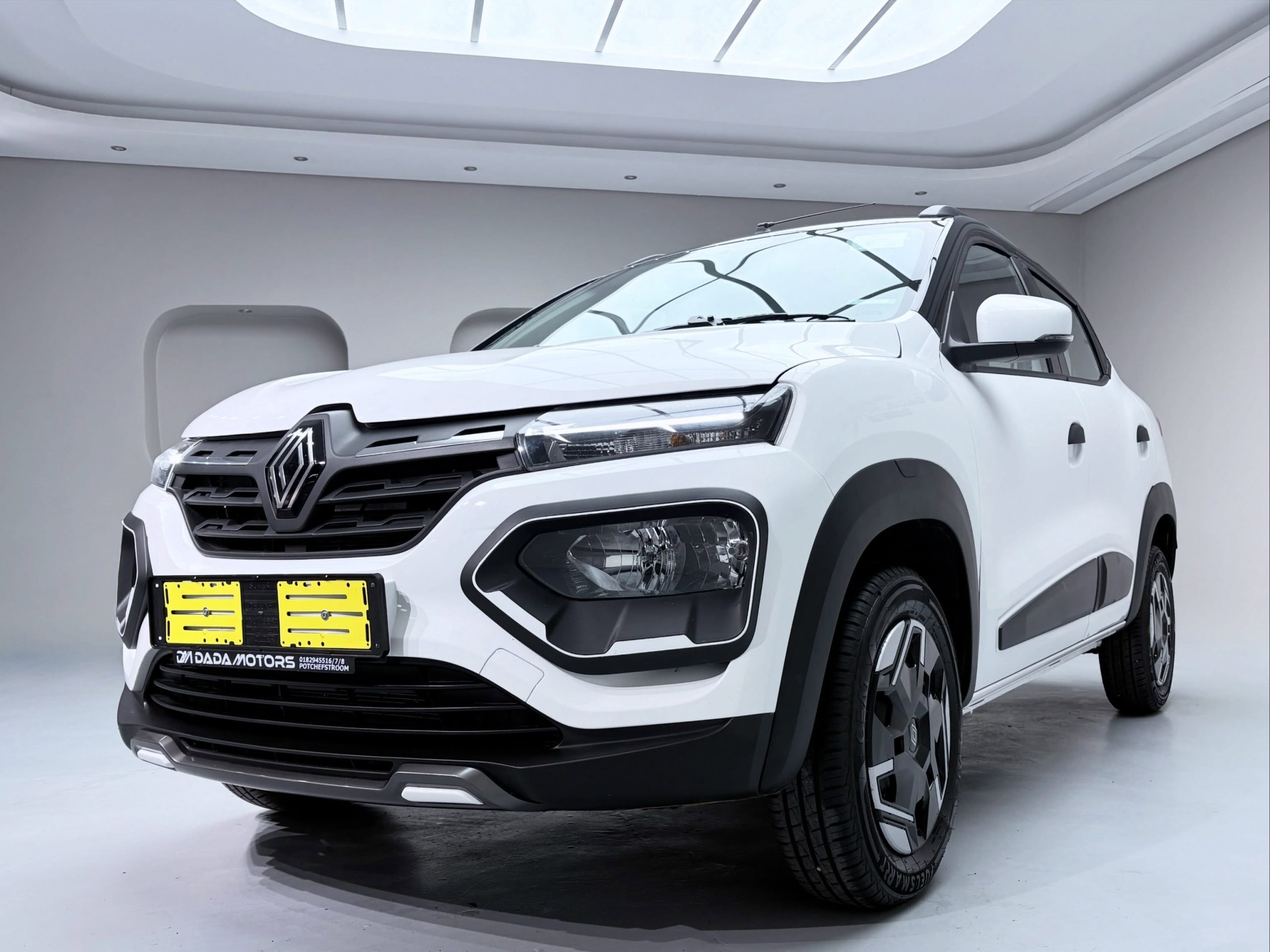 
								RENAULT KWID 1.0 CLIMBER 5DR full									