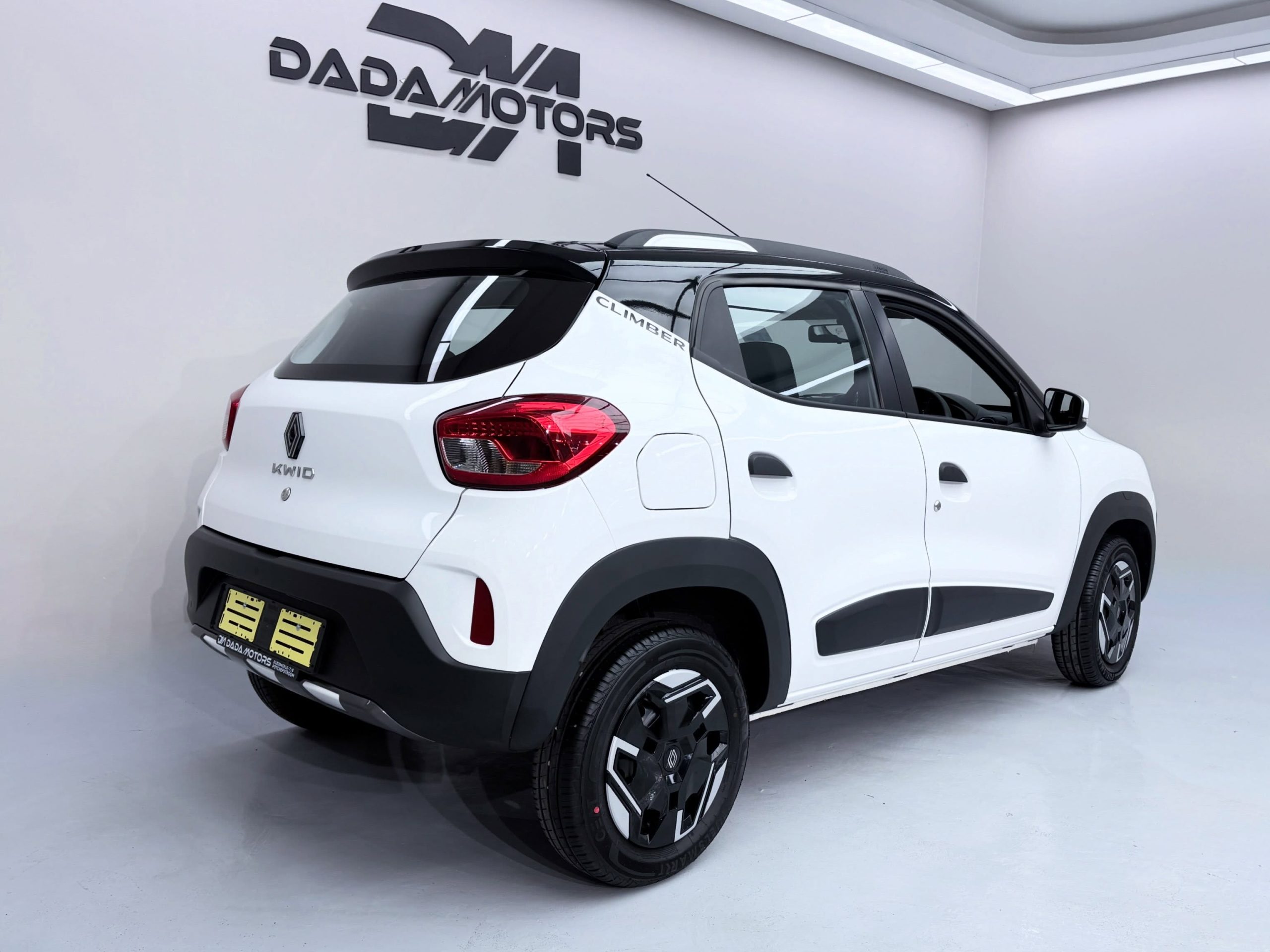 
								RENAULT KWID 1.0 CLIMBER 5DR full									