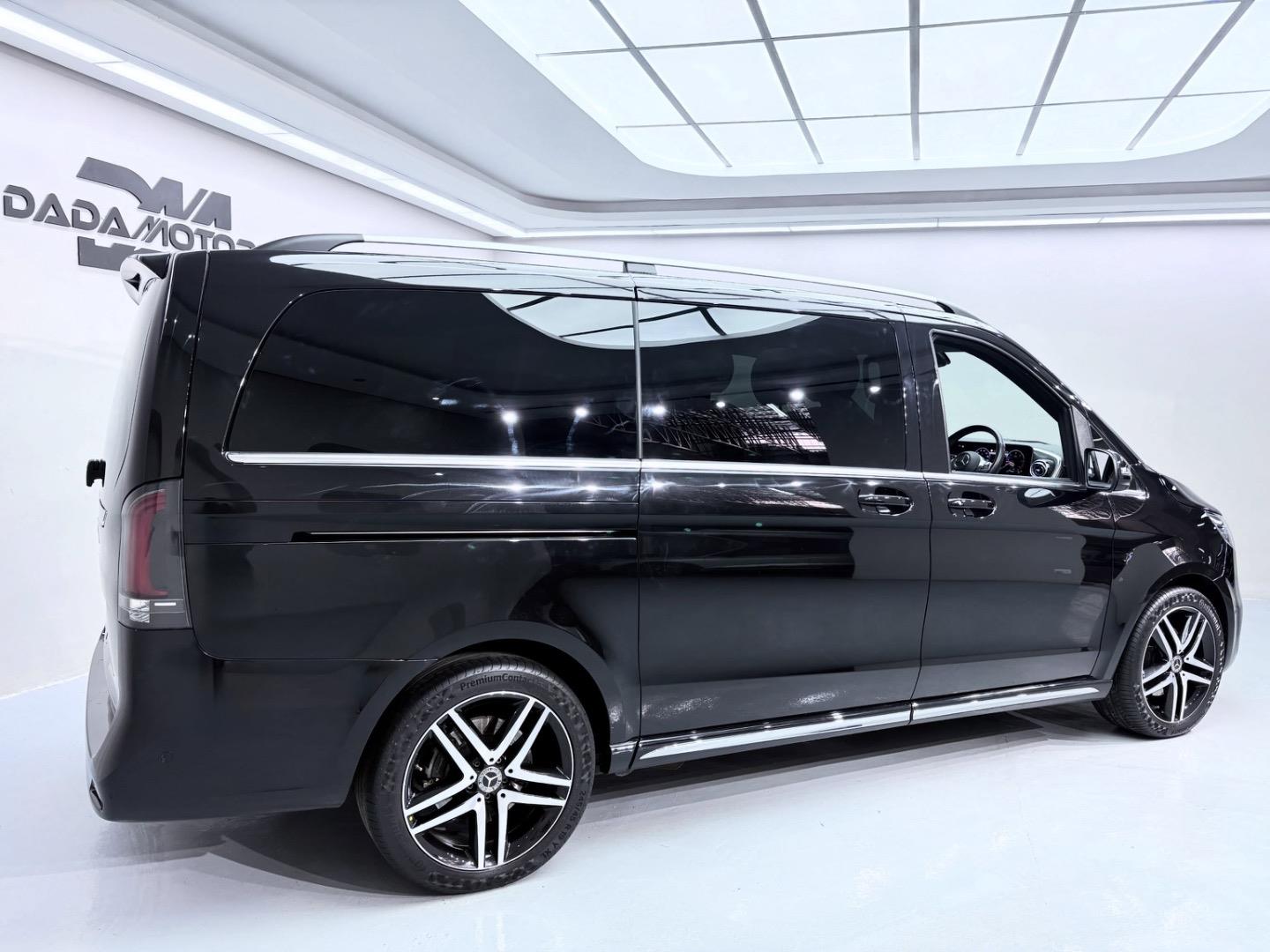
								Mercedes-BenzV-ClassV300d Exclusive full									