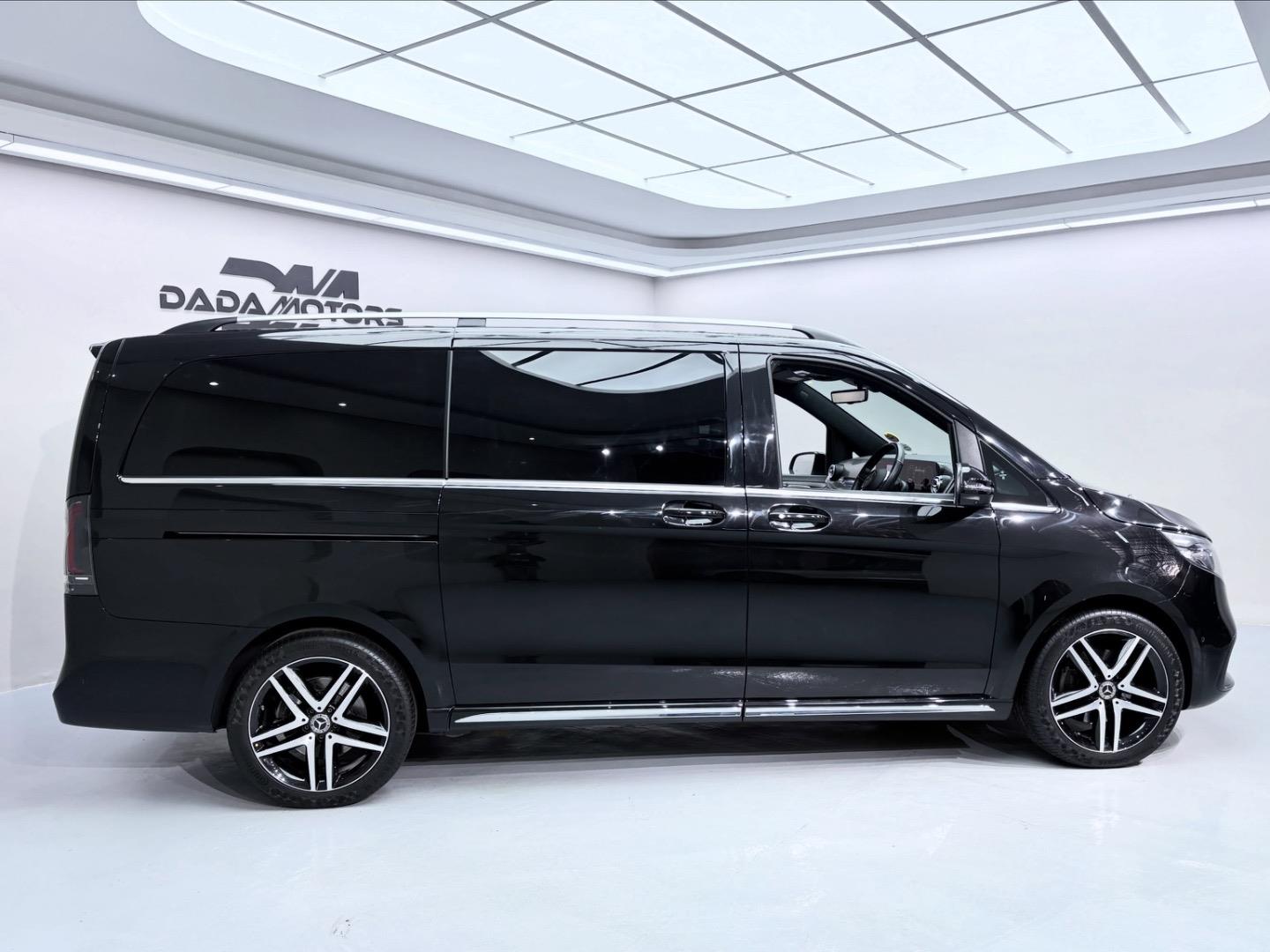 
								Mercedes-BenzV-ClassV300d Exclusive full									