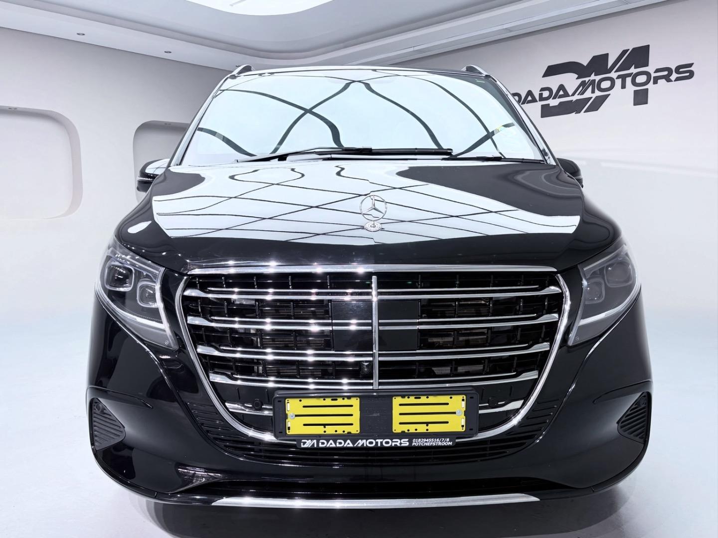 
								Mercedes-BenzV-ClassV300d Exclusive full									