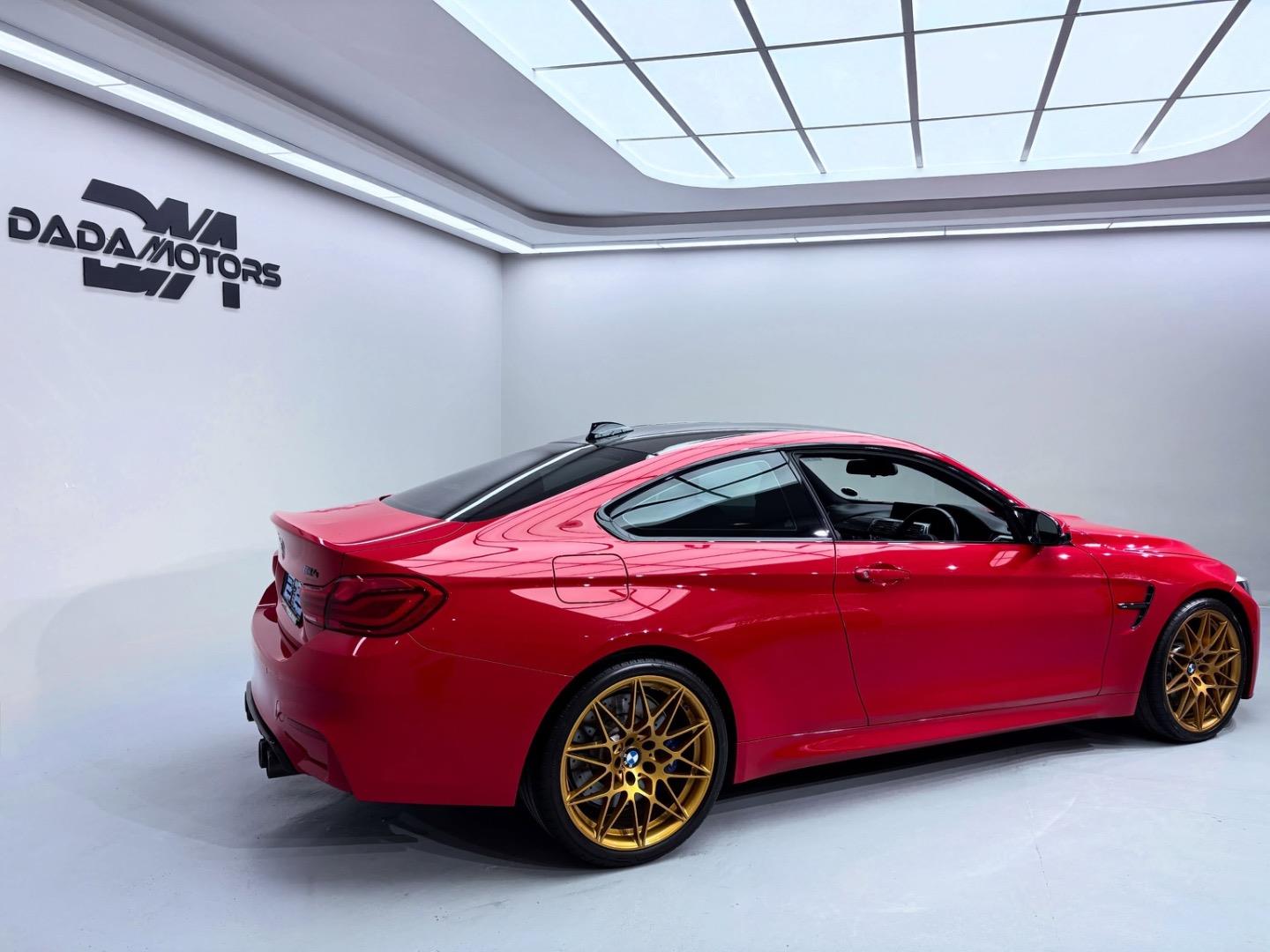 
								BMWM4Coupe Competition full									