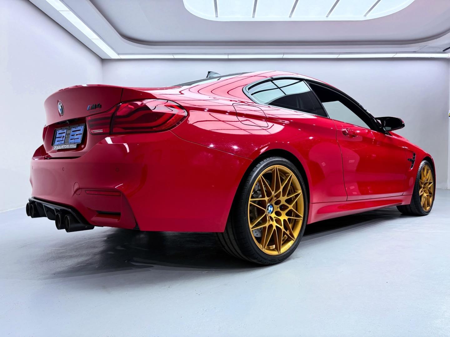 
								BMWM4Coupe Competition full									