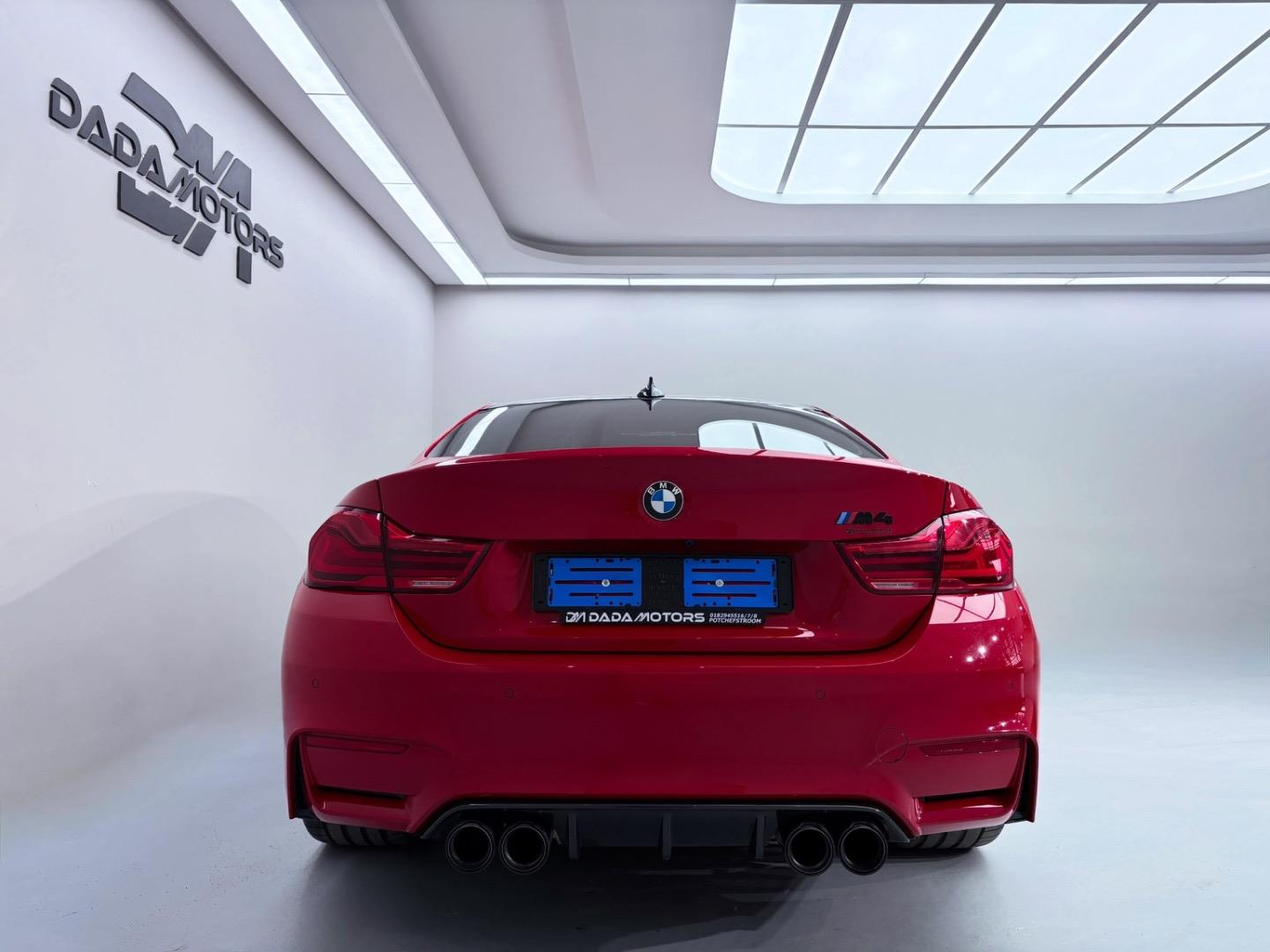
								BMWM4Coupe Competition full									