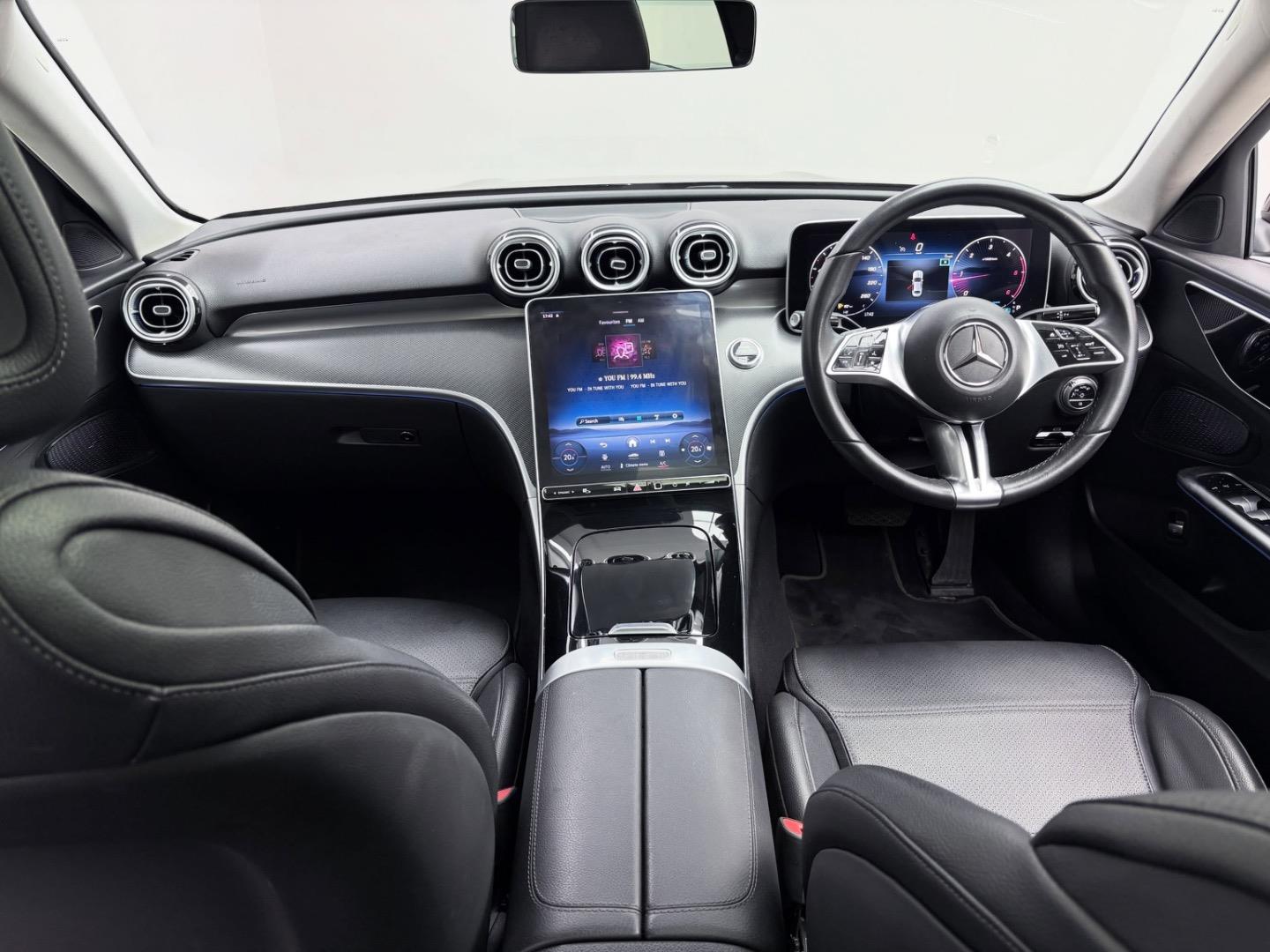 
								Mercedes-BenzC-ClassC220d Avantgarde full									