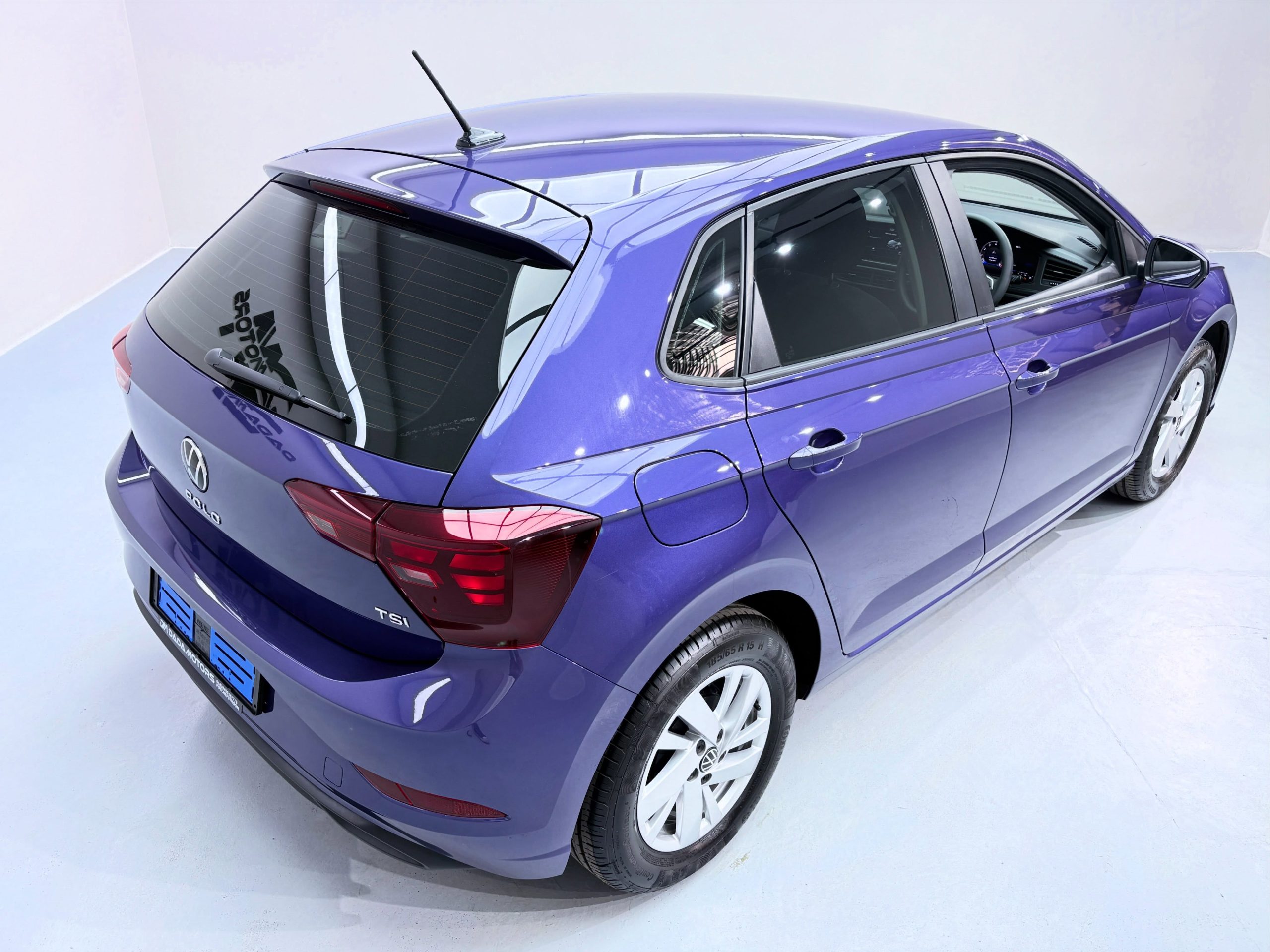 
								VOLKSWAGEN POLO 1.0 TSI full									