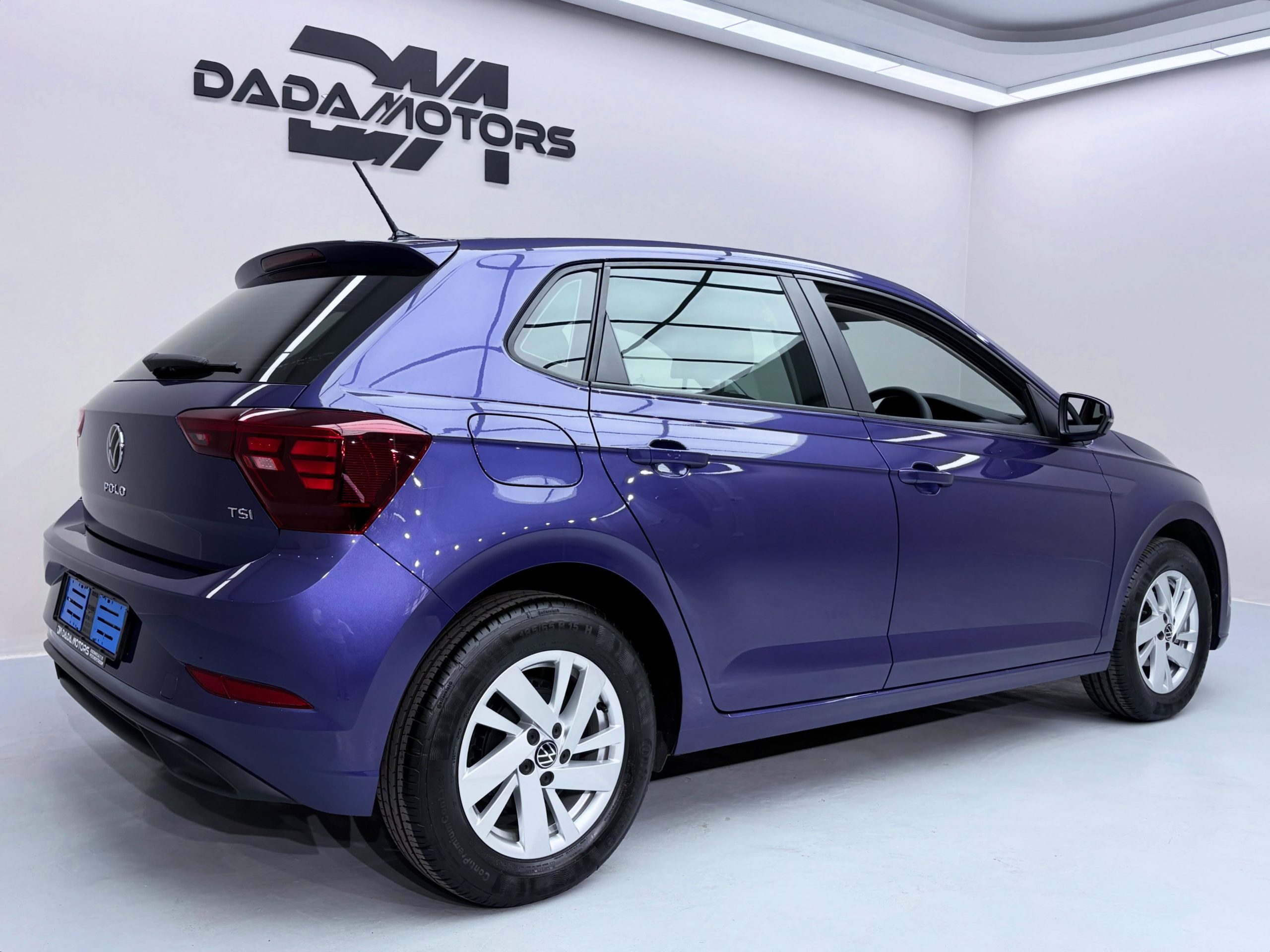 
								VOLKSWAGEN POLO 1.0 TSI full									