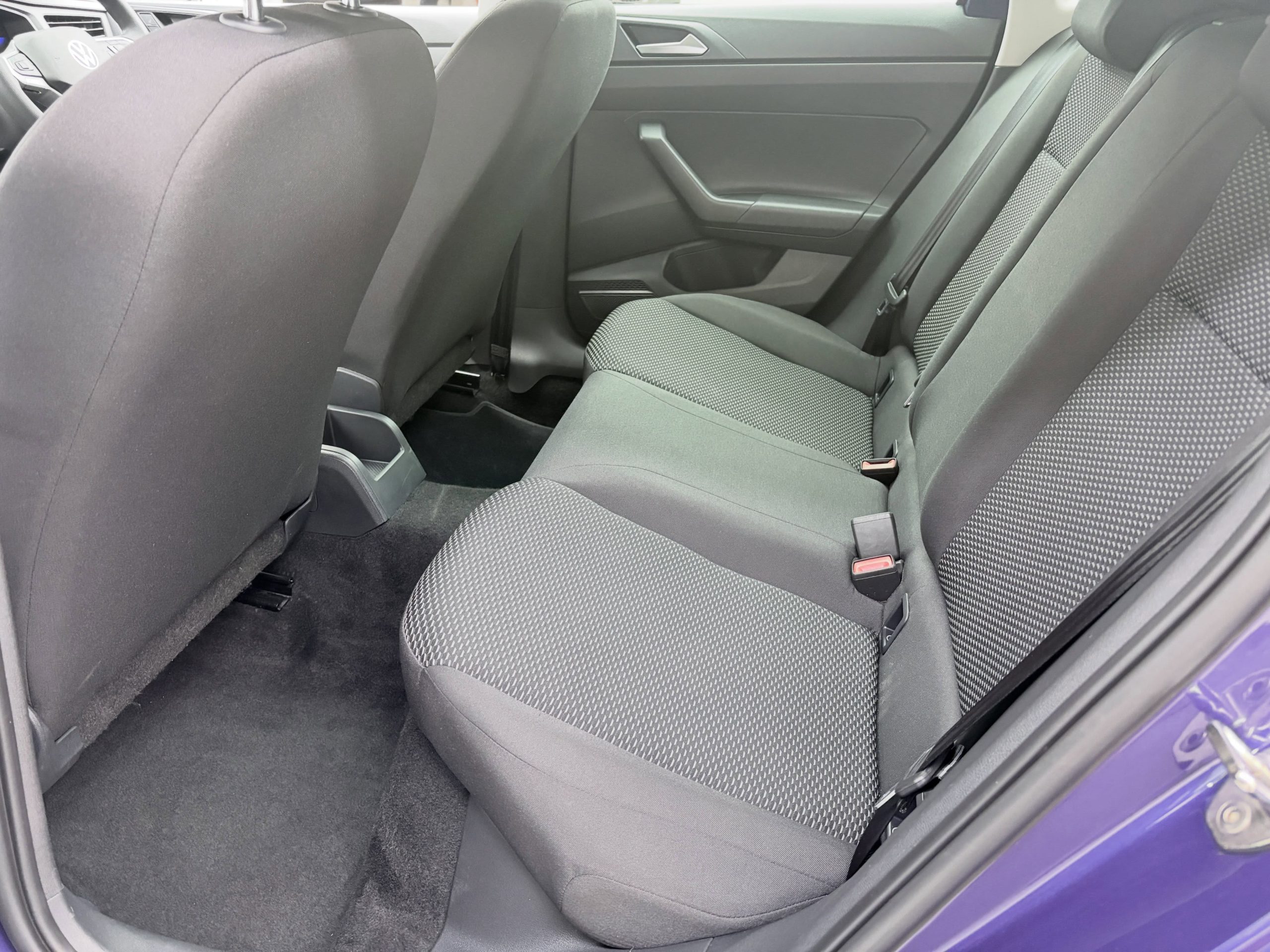 
								VOLKSWAGEN POLO 1.0 TSI full									
