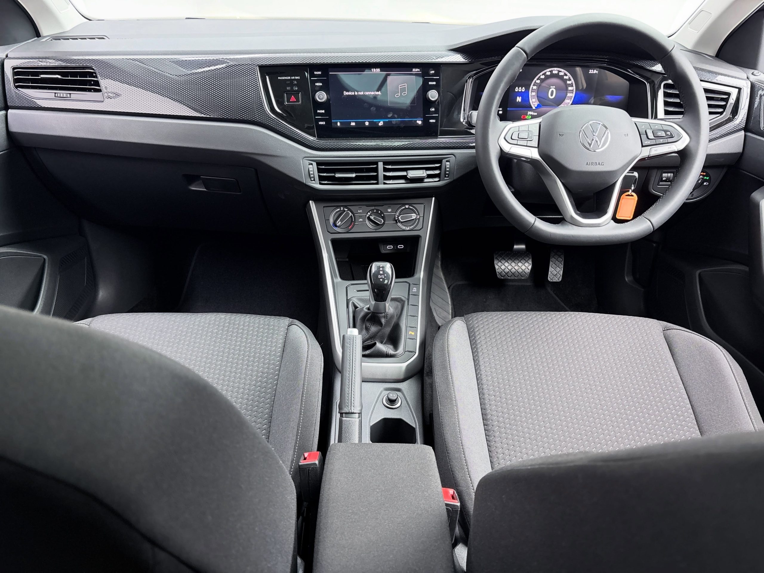 
								VOLKSWAGEN POLO 1.0 TSI LIFE DSG full									